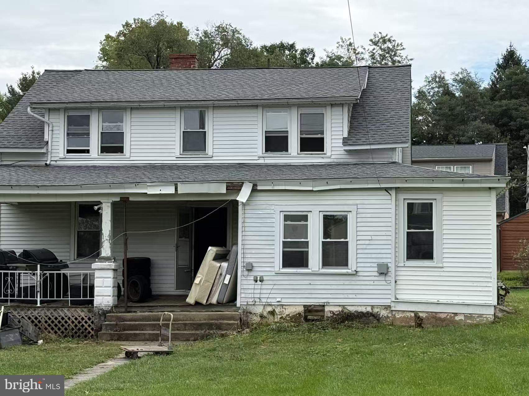 124 Walnut St, Ephrata, PA 17522