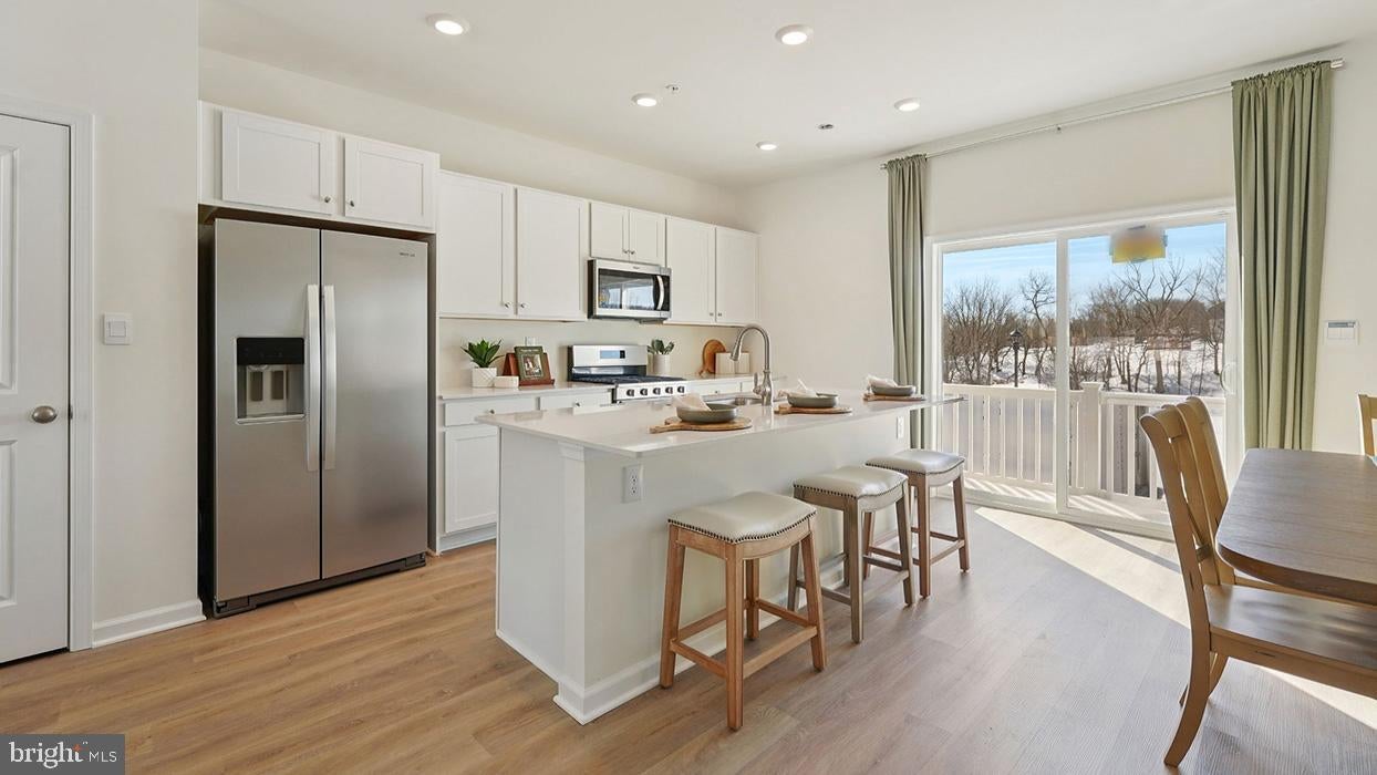 548 Swamp Creek Rd, Bechtelsville, PA 19505