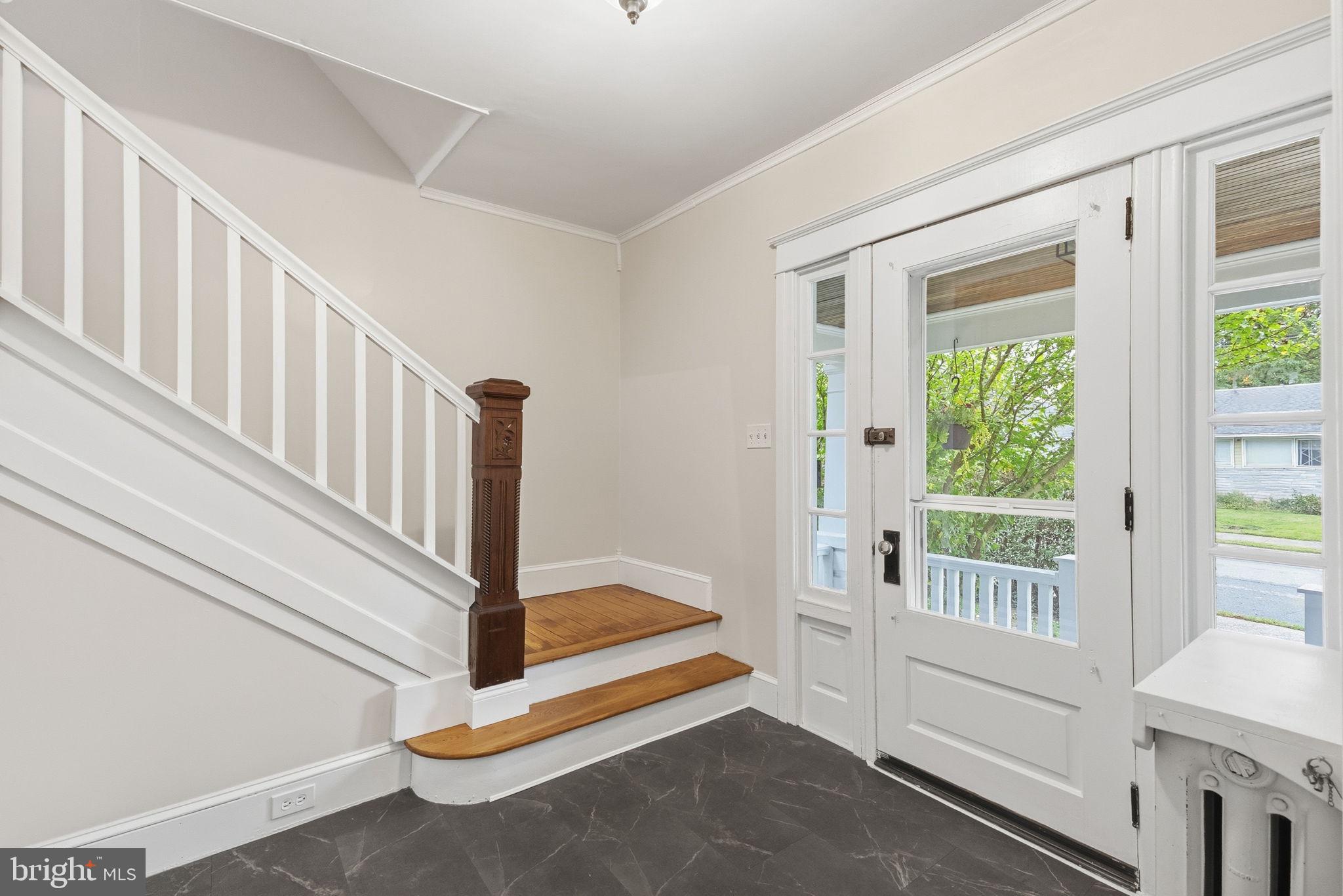 707 E Vine St, Pottstown, PA 19464 photo