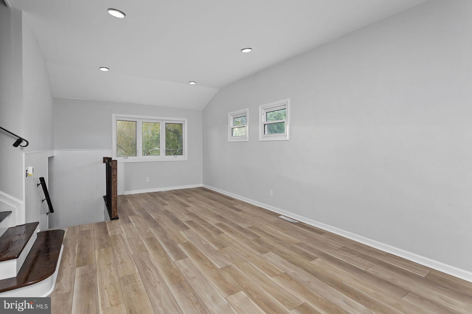 9 Thorntown Ln, Bordentown, NJ 08505 photo