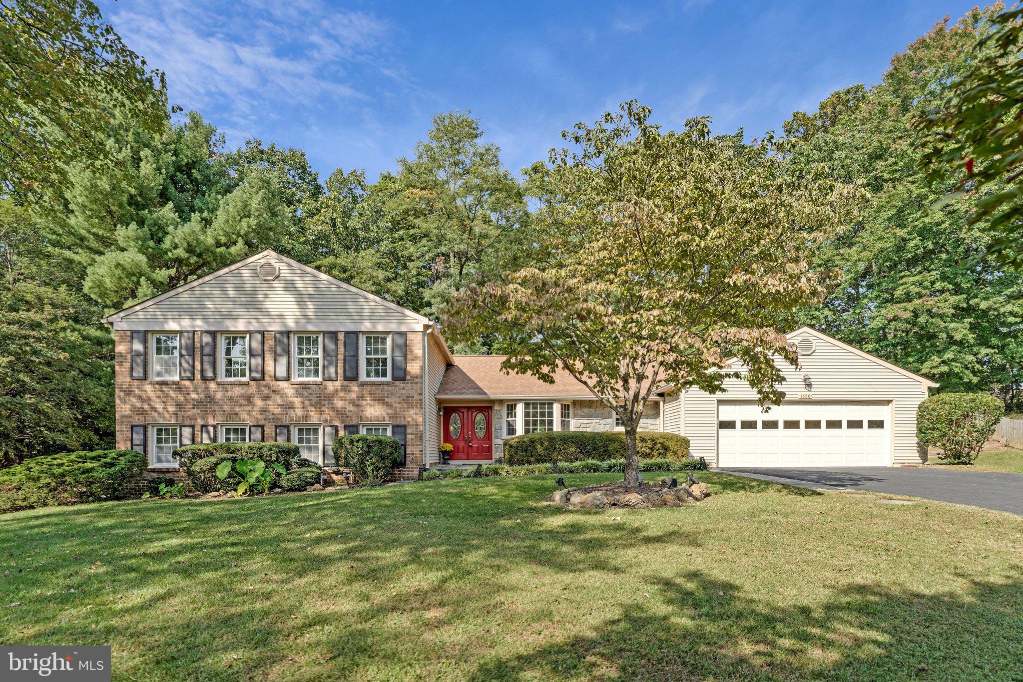 1526 Laurel Hill Rd, Vienna, VA 22182