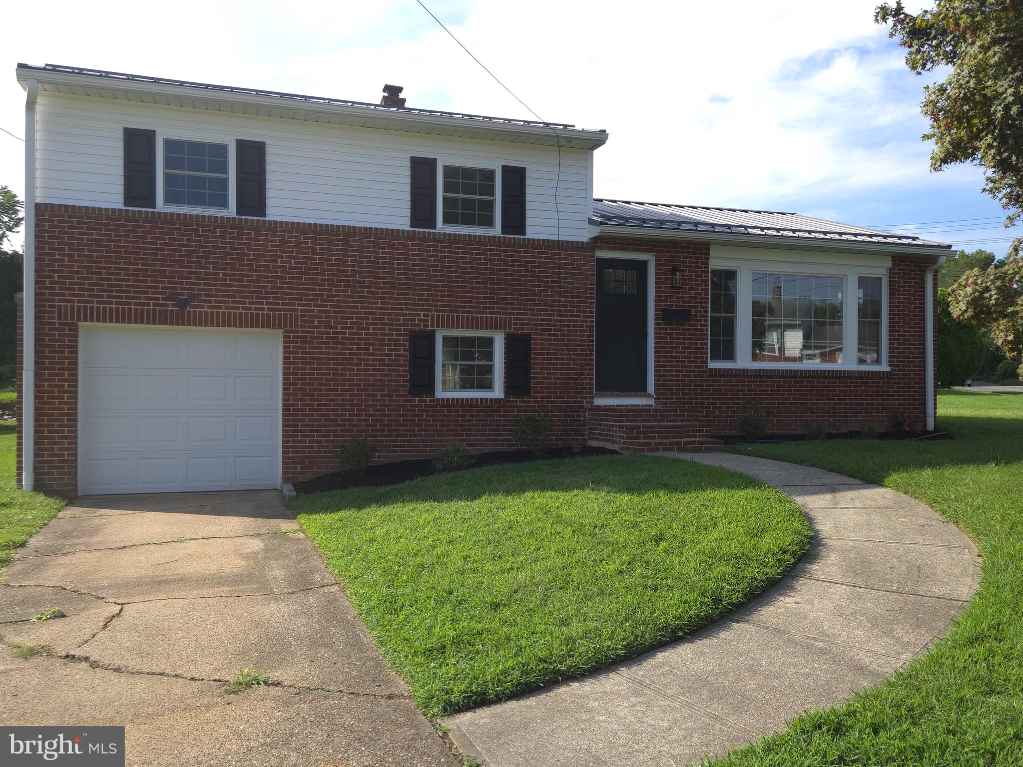 2444 Owen Dr, Wilmington, DE 19808