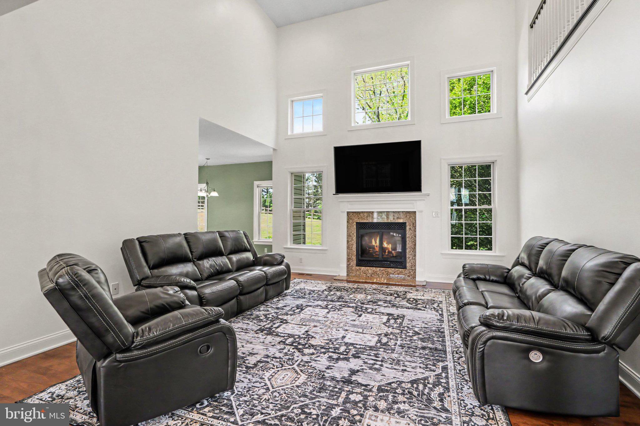 1402 Wellgate Ln, Mechanicsburg, PA 17055 photo