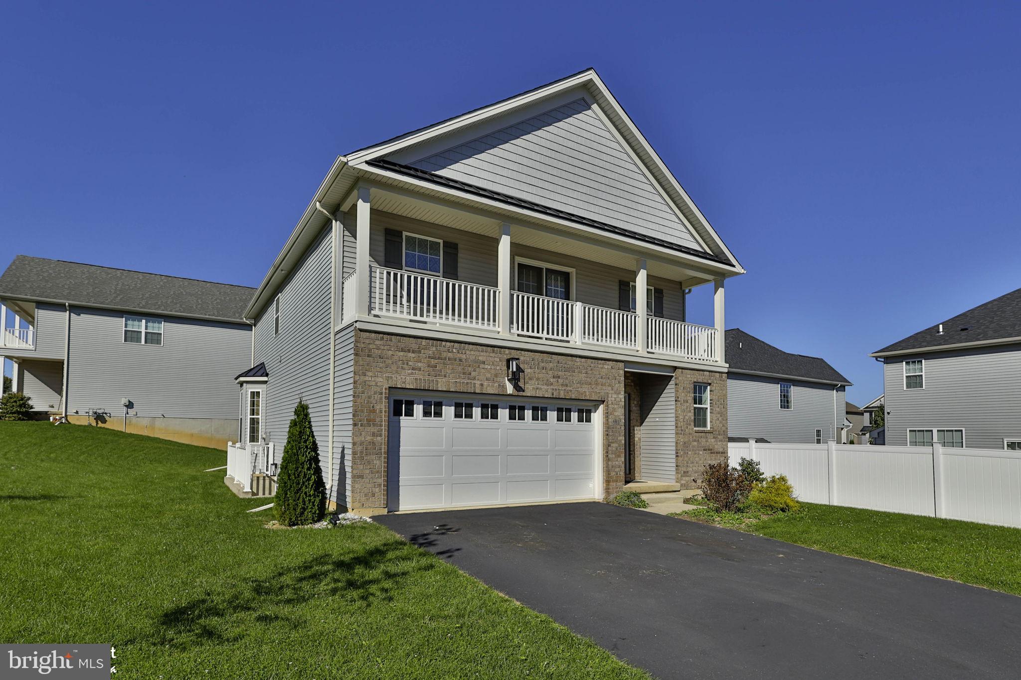 307 Bendelow Ln, Northampton, PA 18067 photo