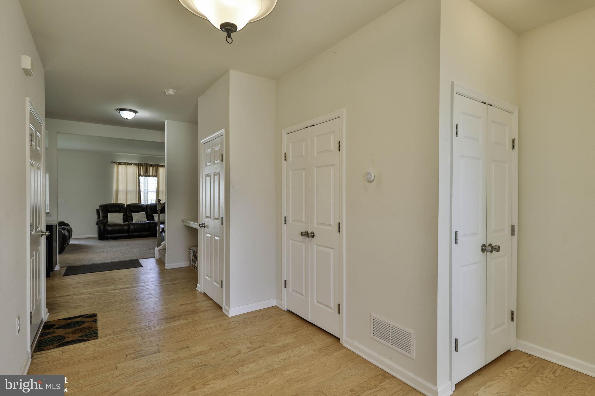 307 Bendelow Ln, Northampton, PA 18067 photo