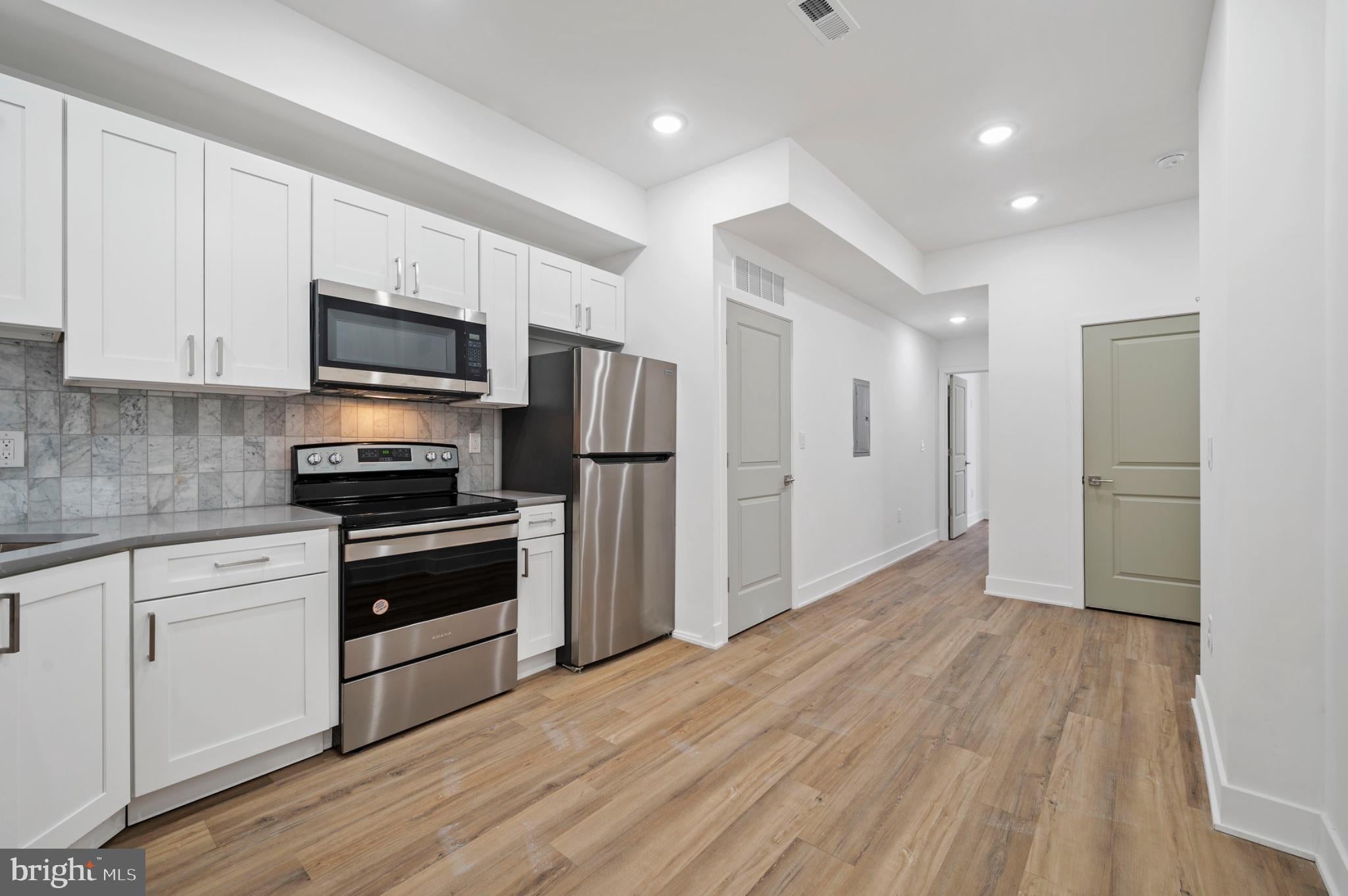 2209 Natrona St, Philadelphia, PA 19132