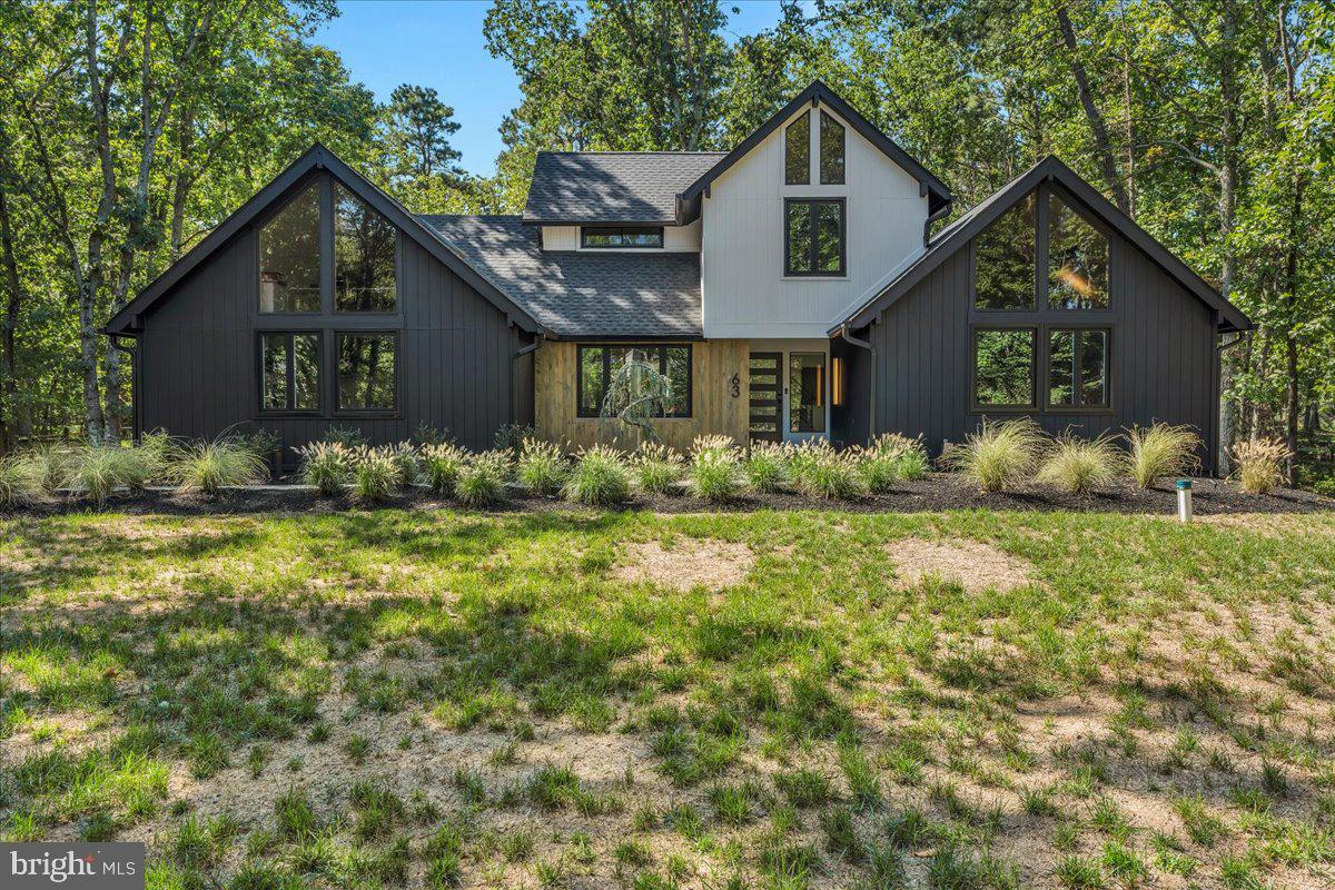 63 Stone Mountain Ln, Marlton, NJ 08053