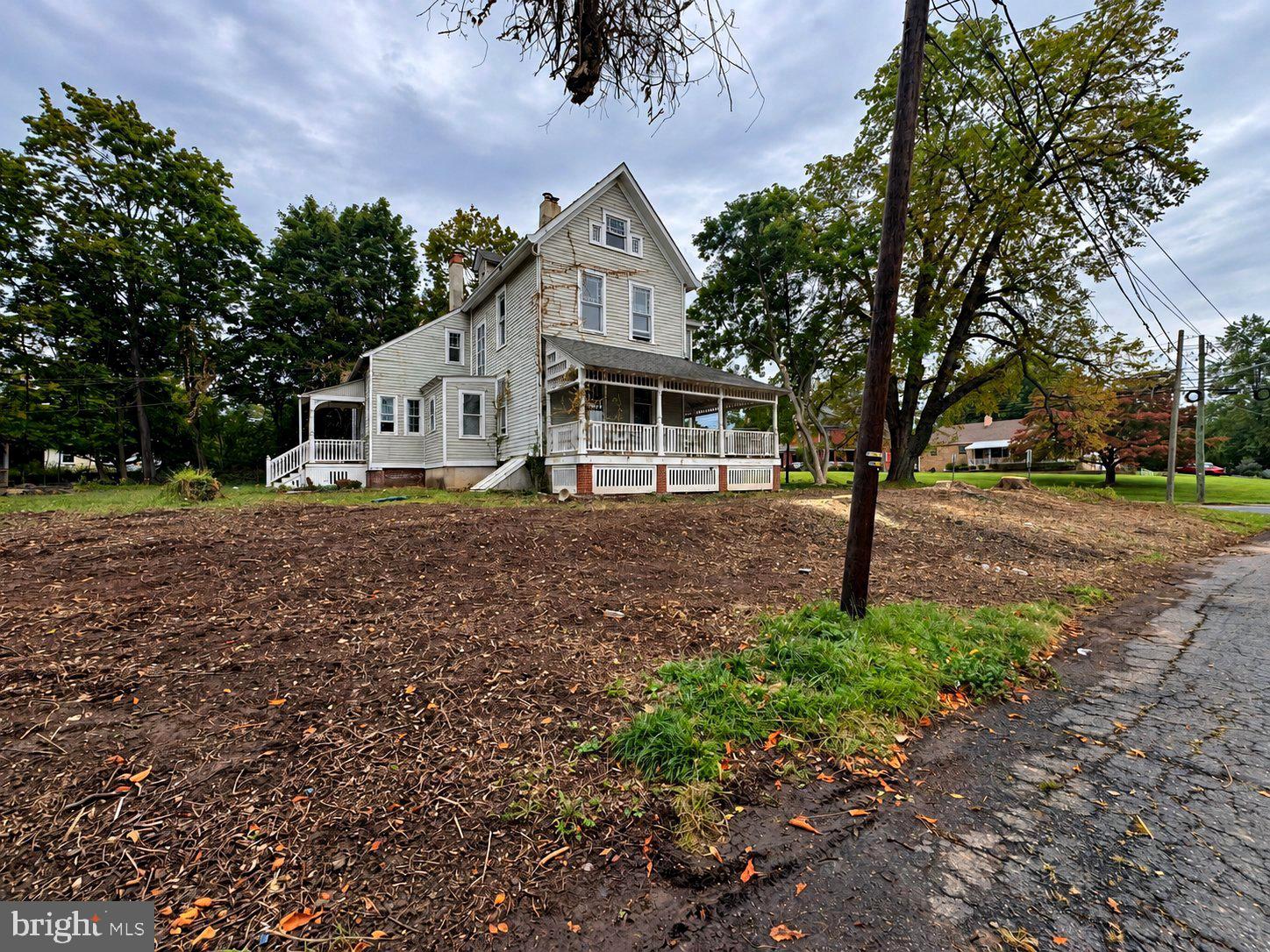 525 Grand Ave, Ewing Twp, NJ 08628