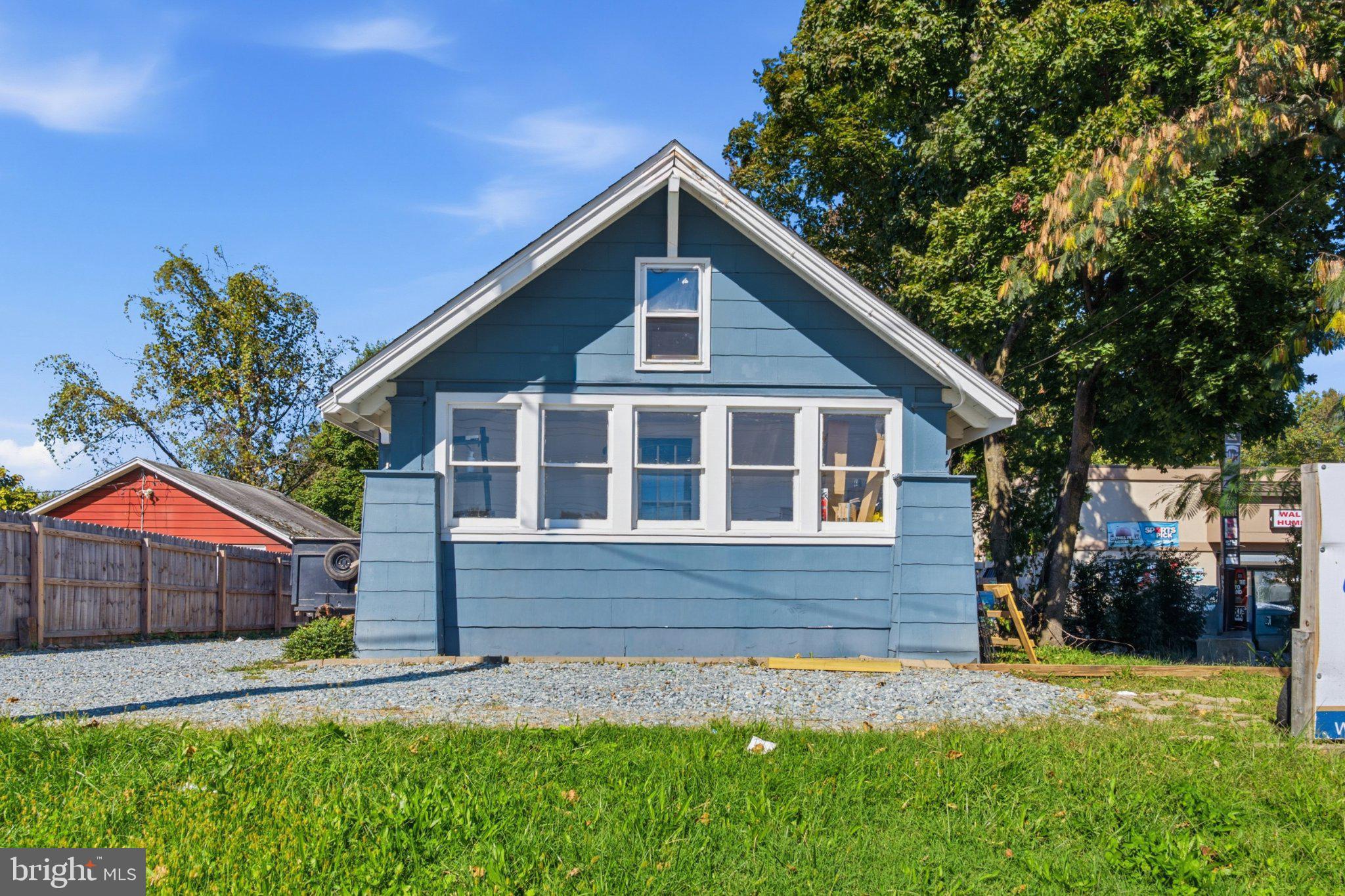 1172 Elkton Rd, Newark, DE 19711