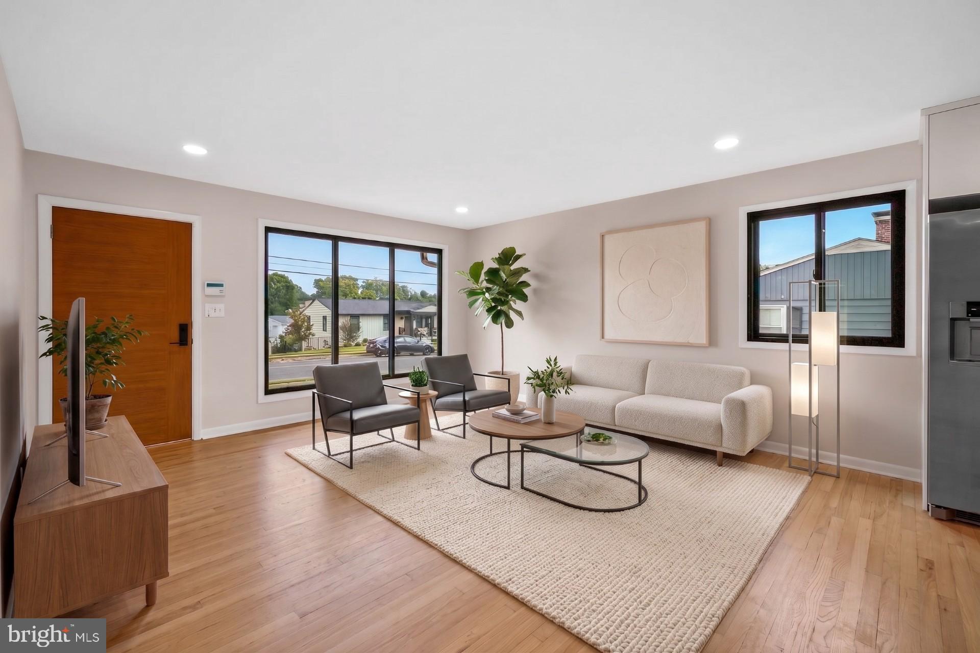 621 Luther St, Baltimore, MD 21225 photo