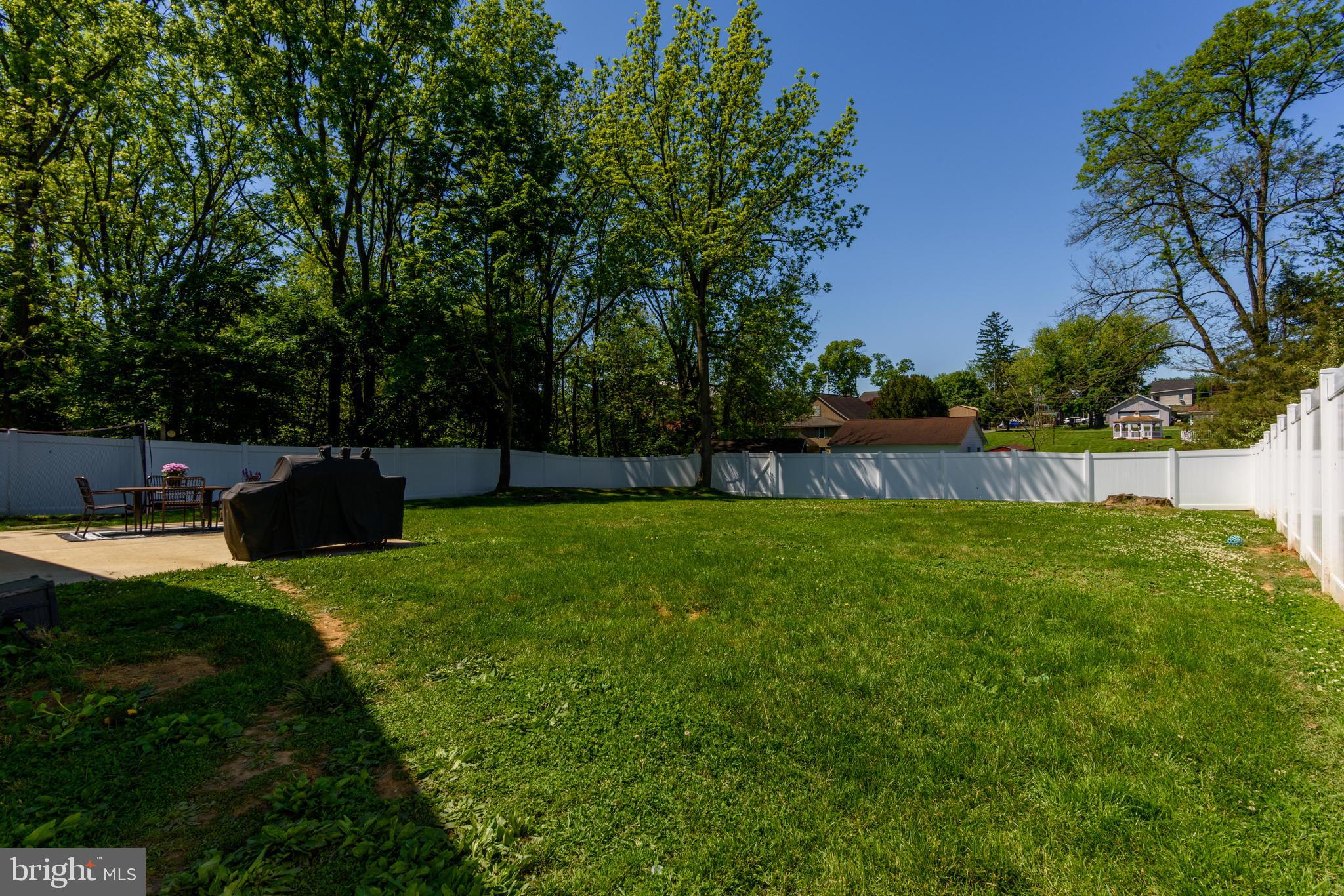 122 N 3rd St, Bainbridge, PA 17502 photo