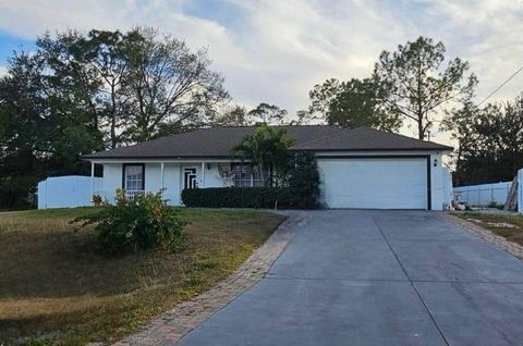 Single Family Residence in Lehigh Acres FL 3017 SW 34th St.jpg