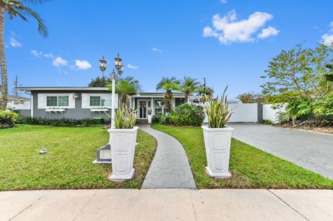 Single Family Residence in Miami FL 12470 SW 191st Terrace.jpg