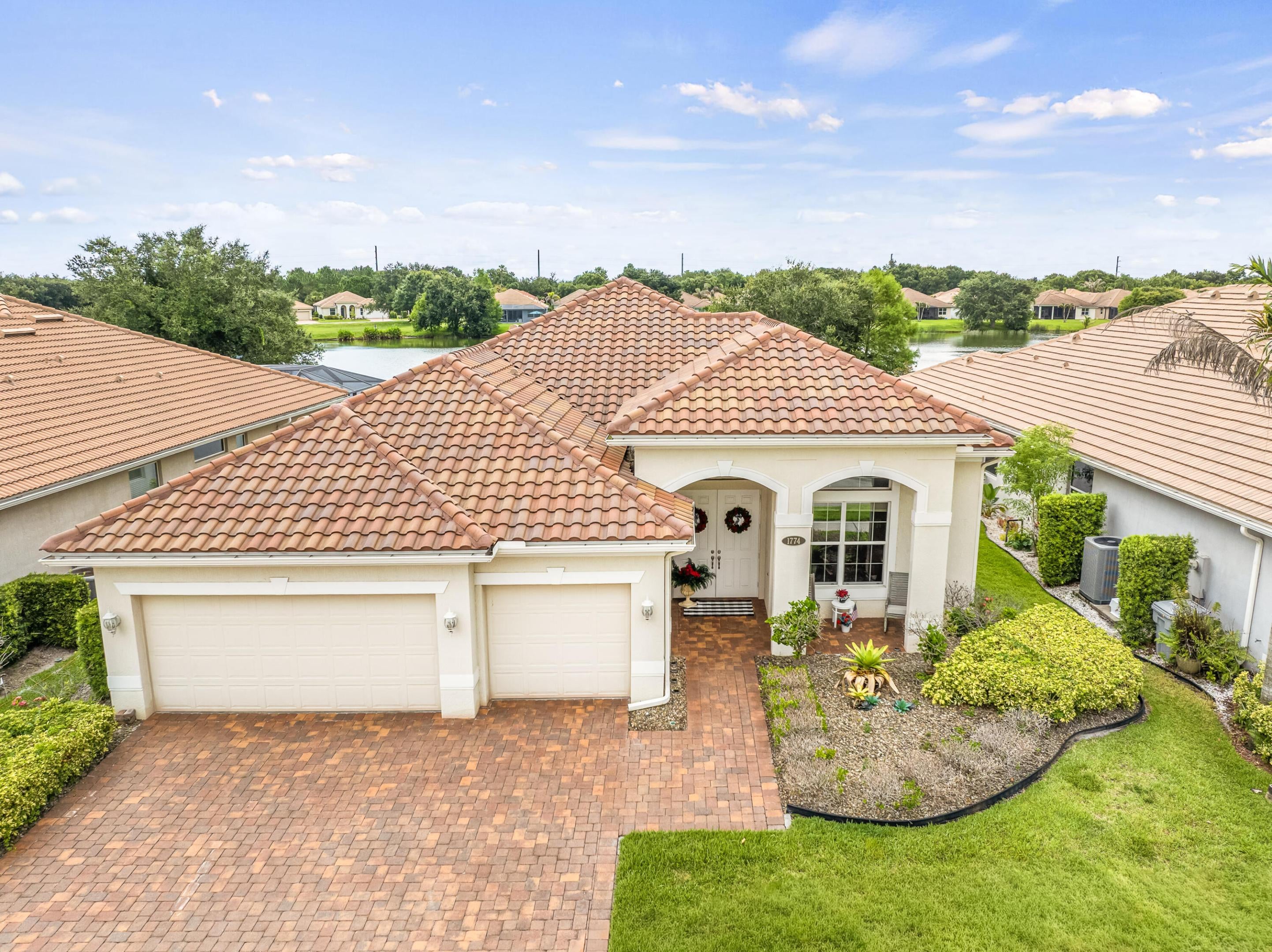 1774 Belmont Cir, Vero Beach, FL 32968