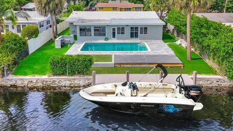 Single Family Residence in Wilton Manors FL 400 NW 20th Street.jpg