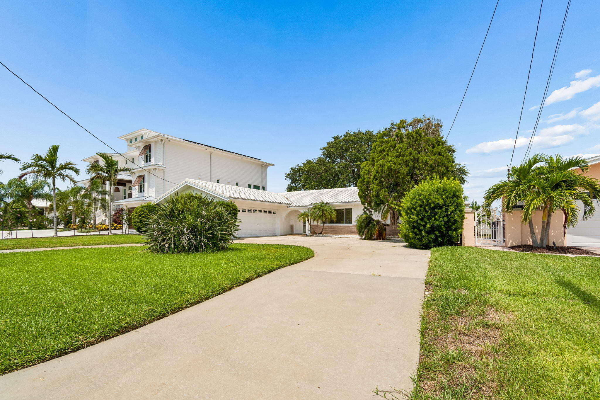 527 Harbor Dr, Indian Rocks Beach, FL 33785 photo