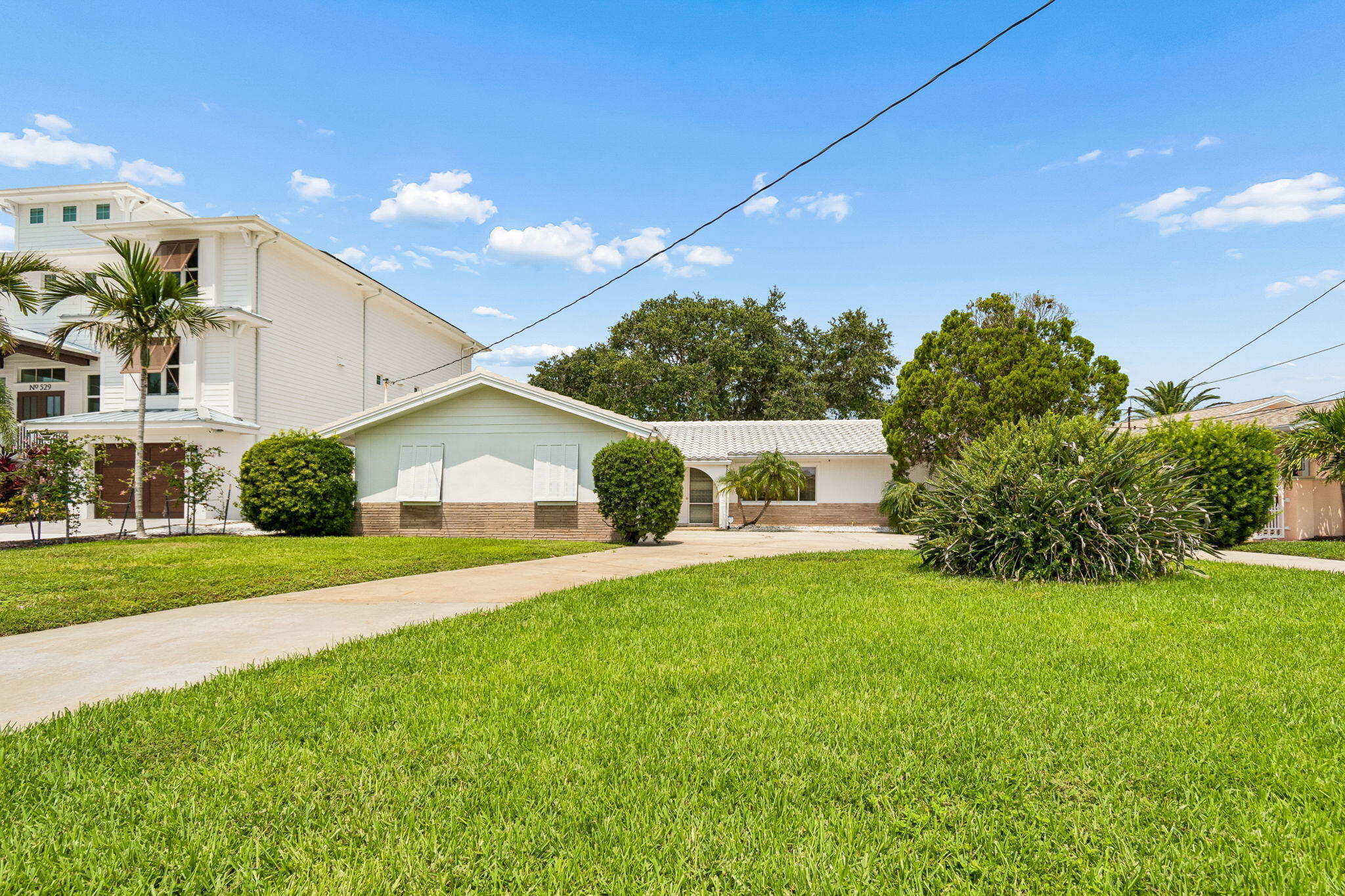 527 Harbor Dr, Indian Rocks Beach, FL 33785