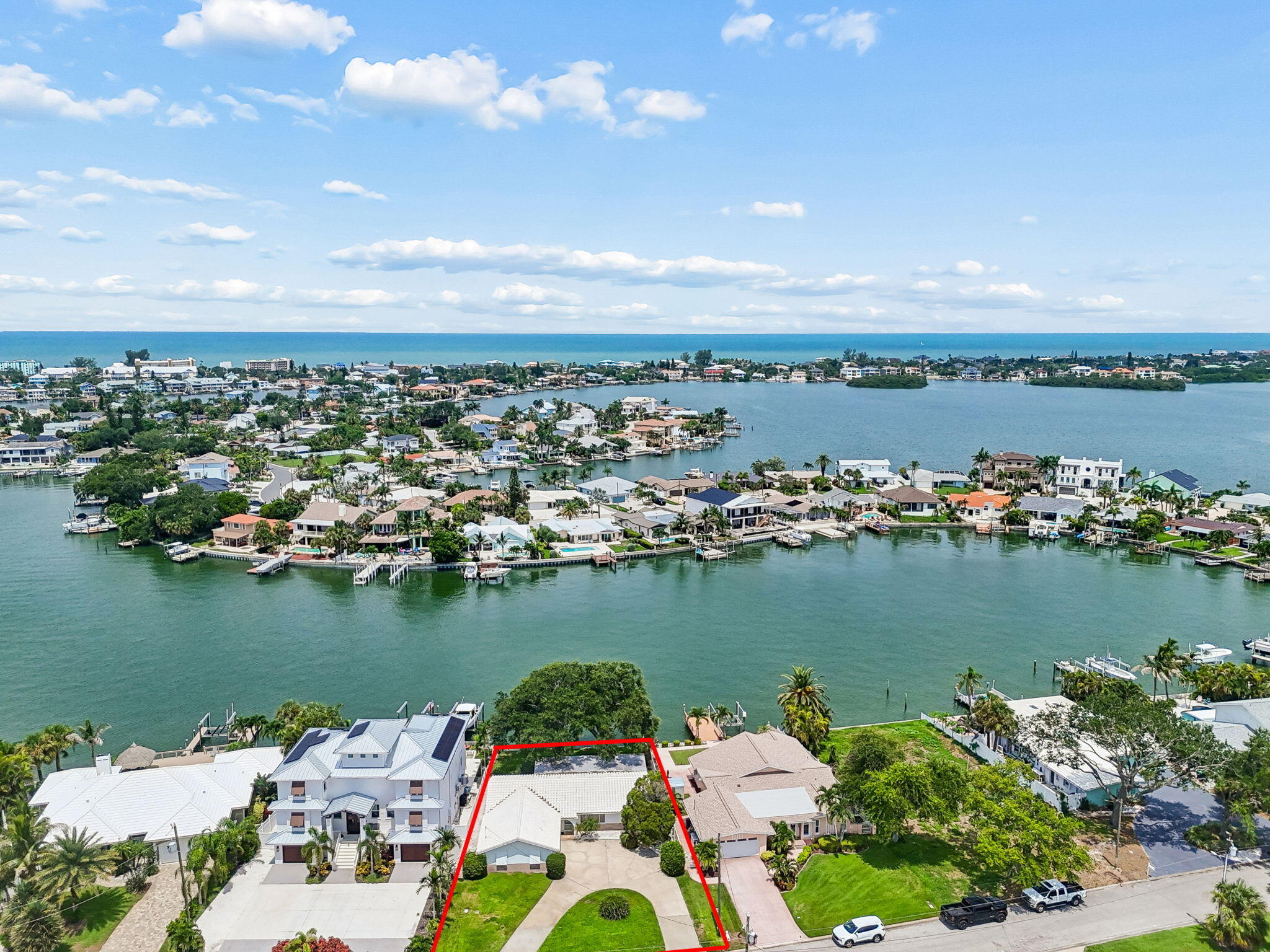 527 Harbor Dr, Indian Rocks Beach, FL 33785 photo
