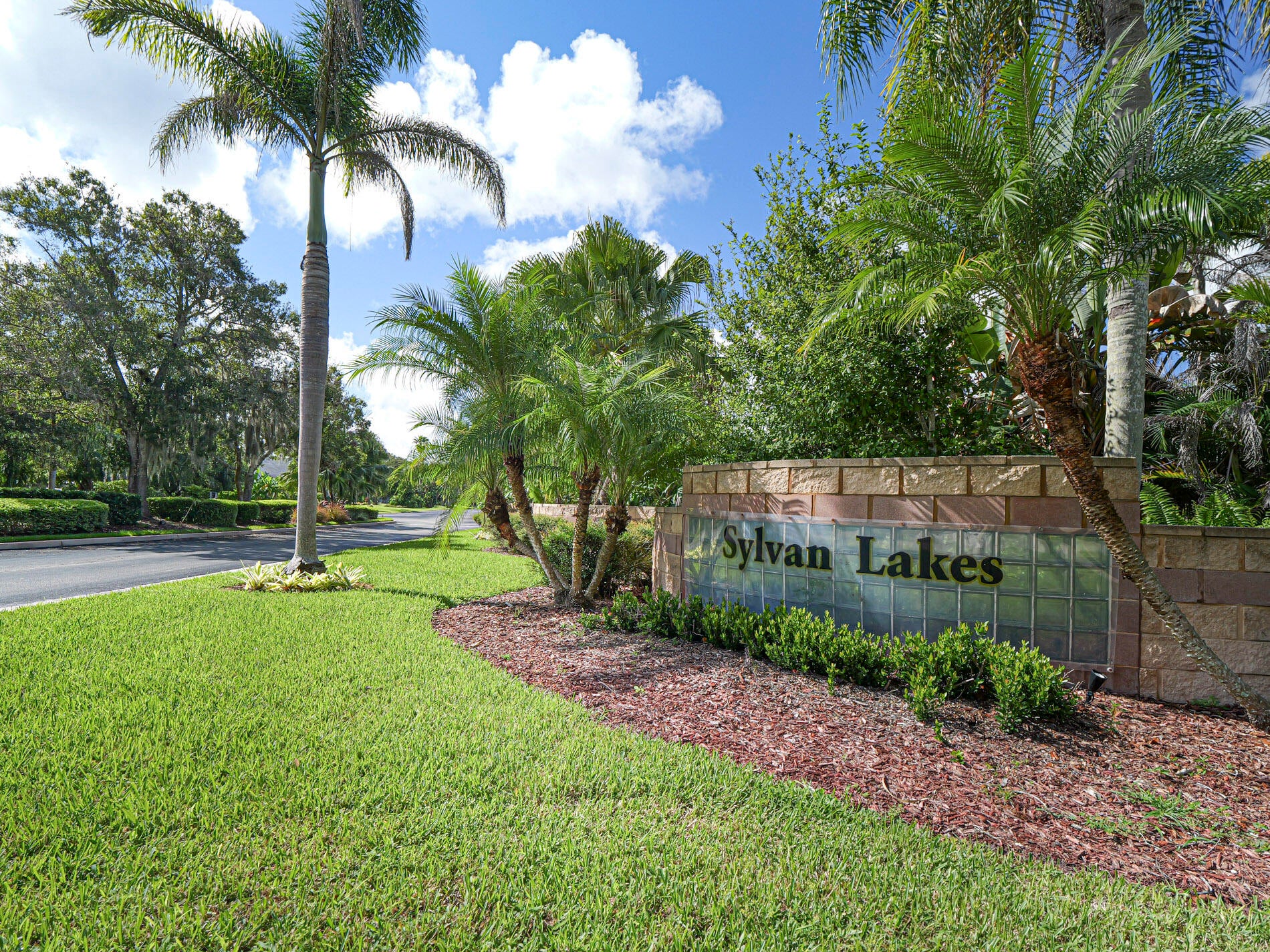 5880 40 Ln, Vero Beach, FL 32966