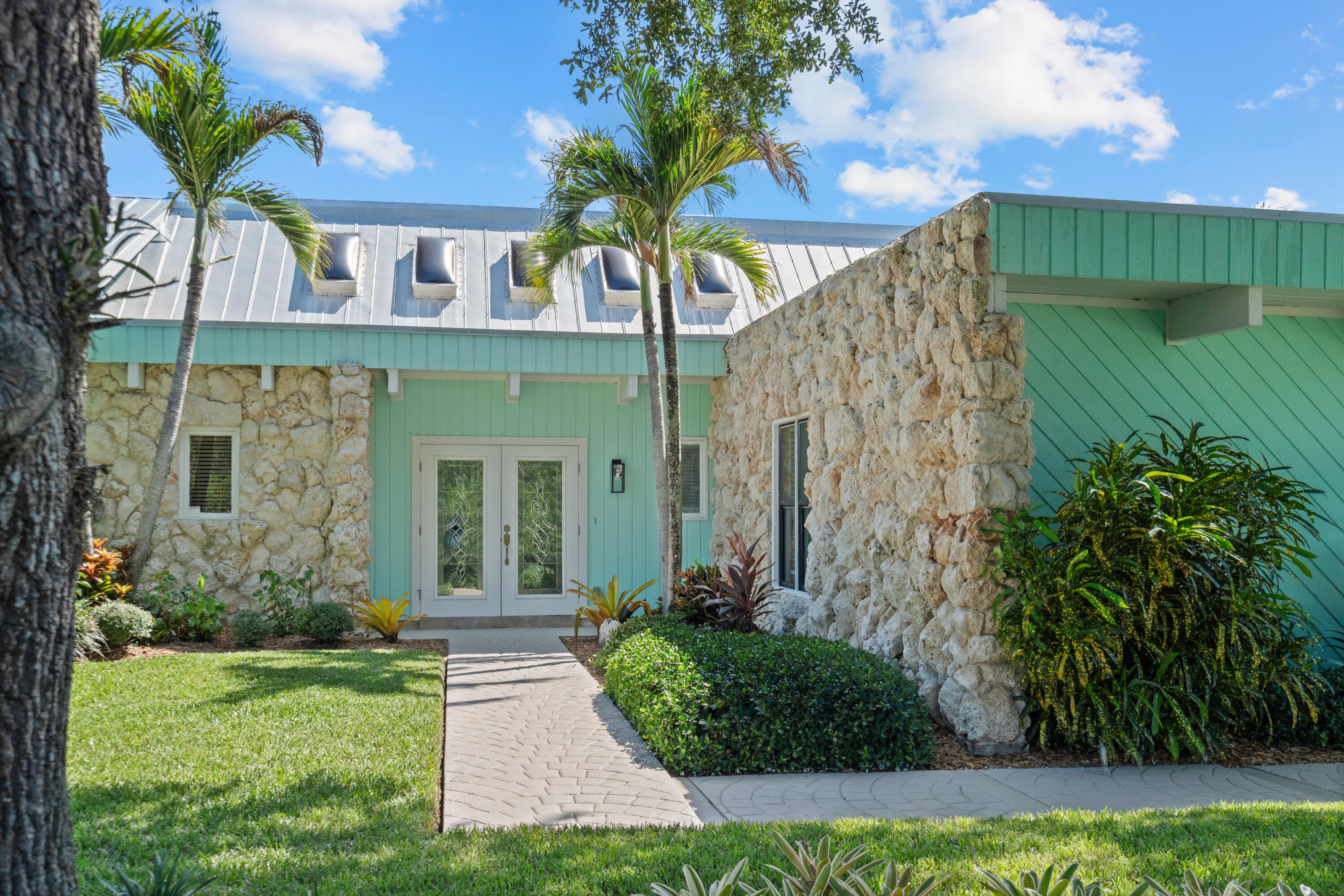 220 SW Willow Lake Trl, Stuart, FL 34997 photo