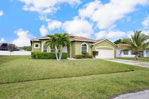 Single Family Residence in Port St Lucie FL 2482 SW Summit Street.jpg