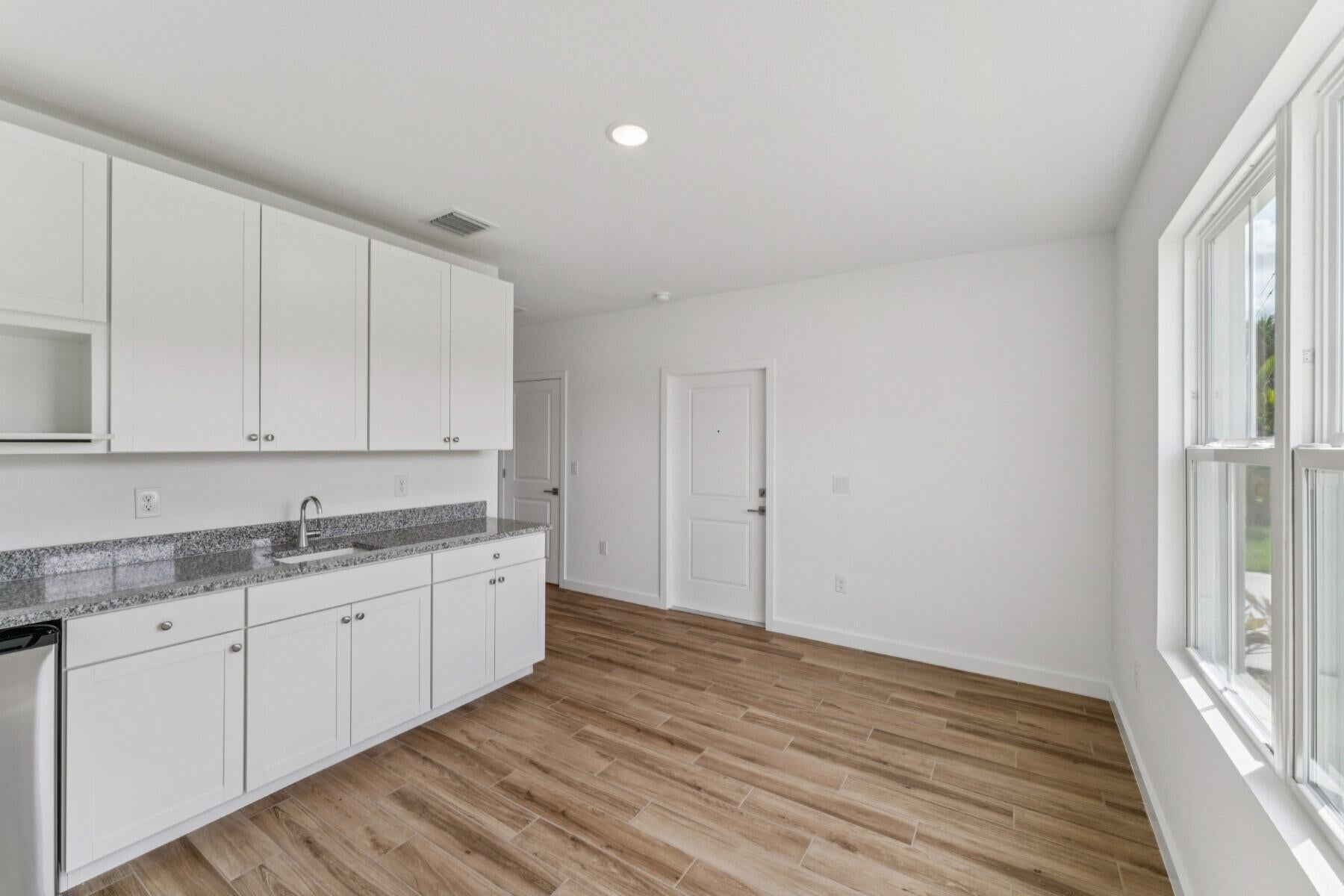 1626 SW Brisbane St, Port Saint Lucie, FL 34984 photo