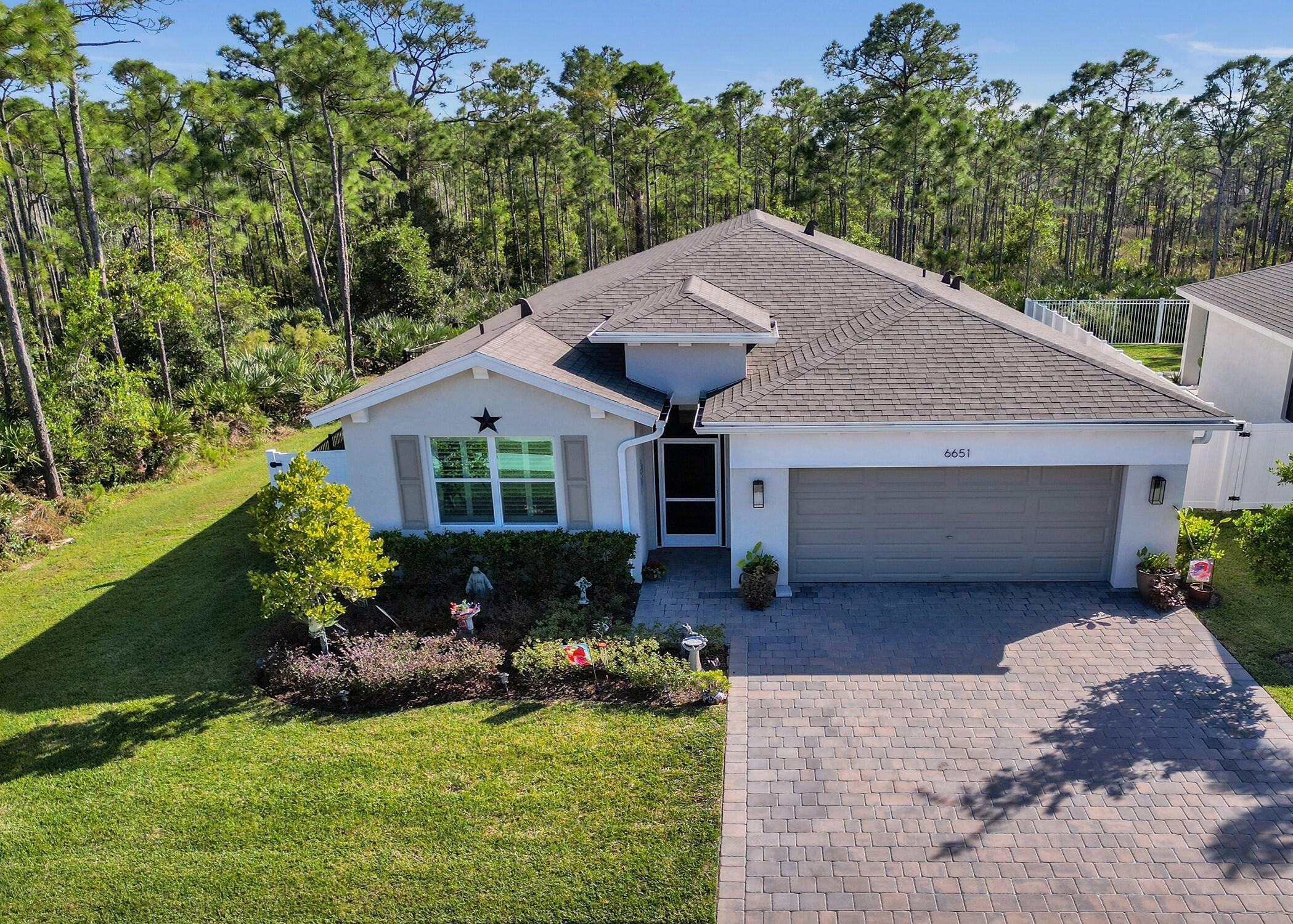 6651 SE Park Trace Dr, Stuart, FL 34997 photo