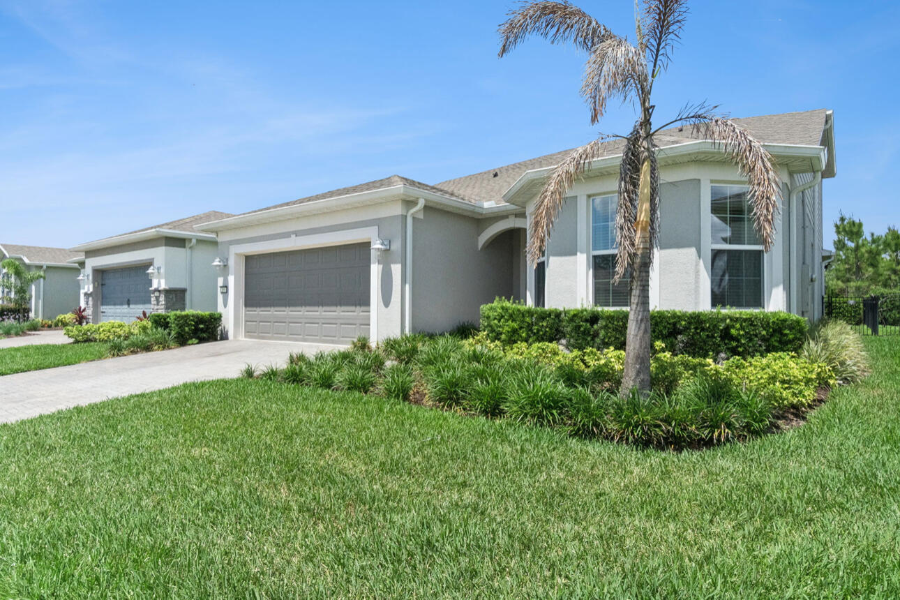 2691 River Creek Ln, Saint Cloud, FL 34771 photo