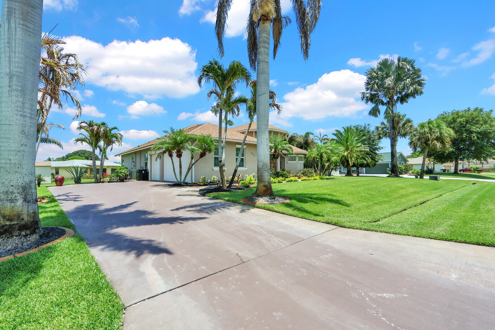 2043 SE Bisbee St, Port Saint Lucie, FL 34952 photo
