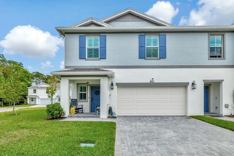 Townhouse in Port St Lucie FL 601 NE Waters Edge Lane #2101.jpg
