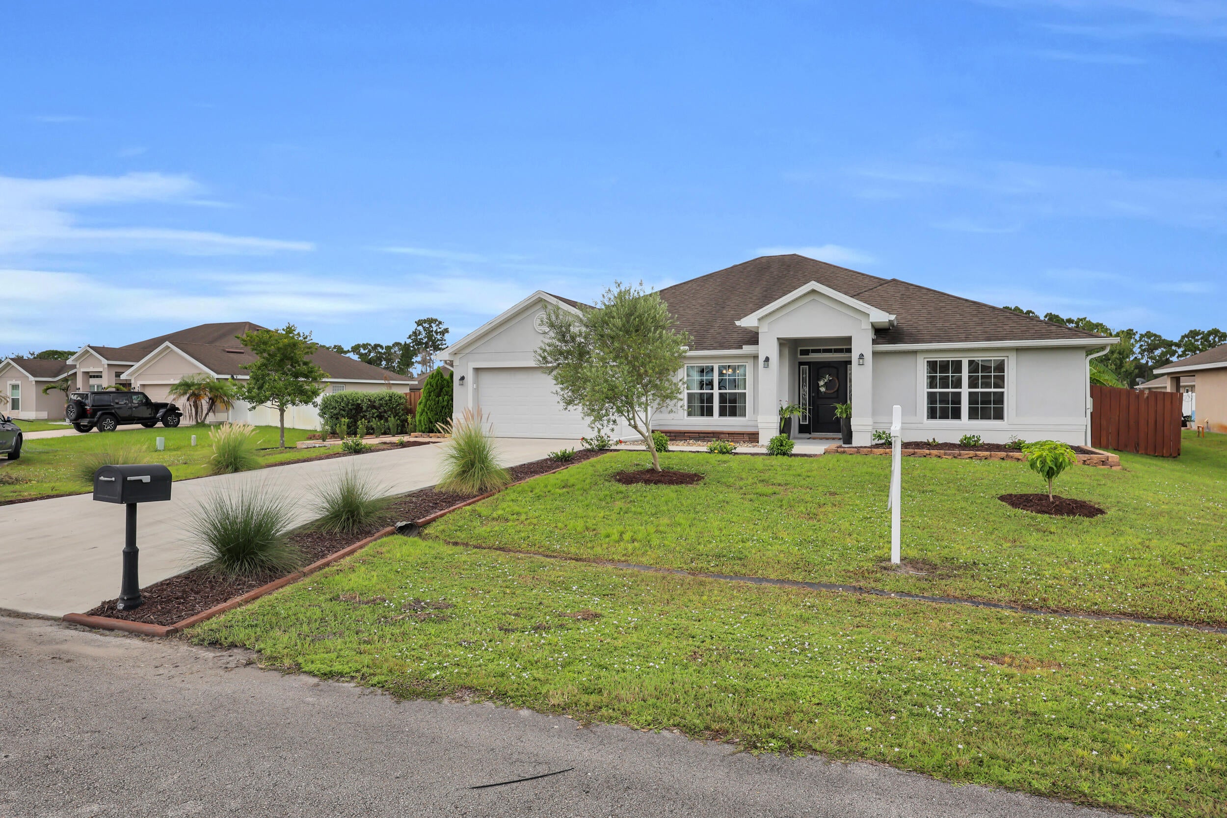 5857 NW Ethel Ct, Port Saint Lucie, FL 34986 photo