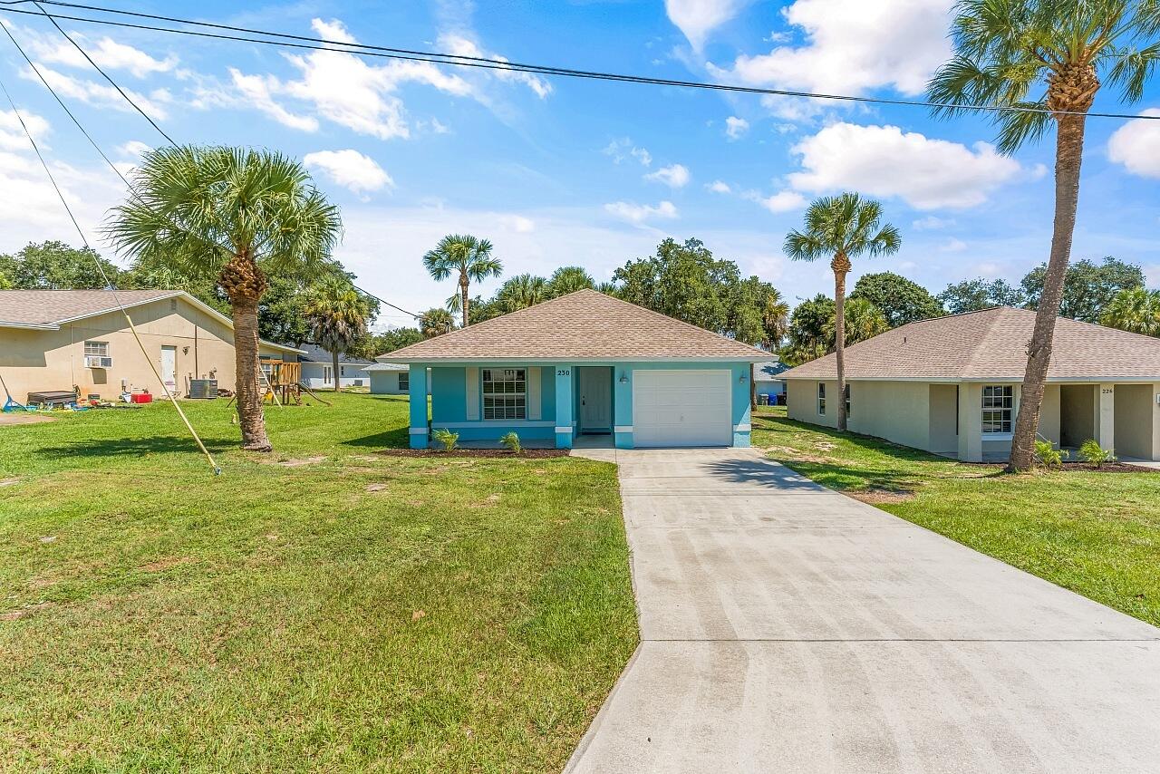 230 13 St, Vero Beach, FL 32962