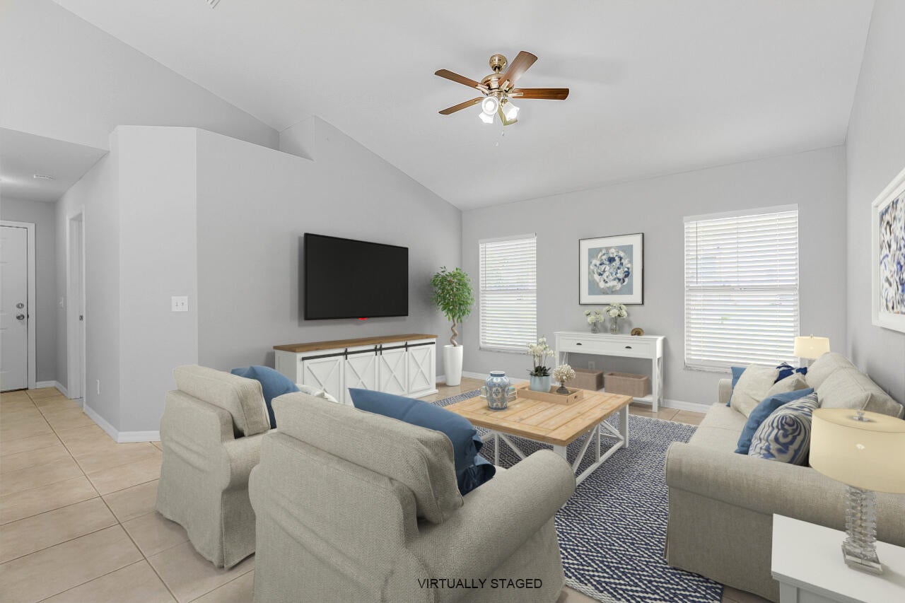 230 13 St, Vero Beach, FL 32962 photo