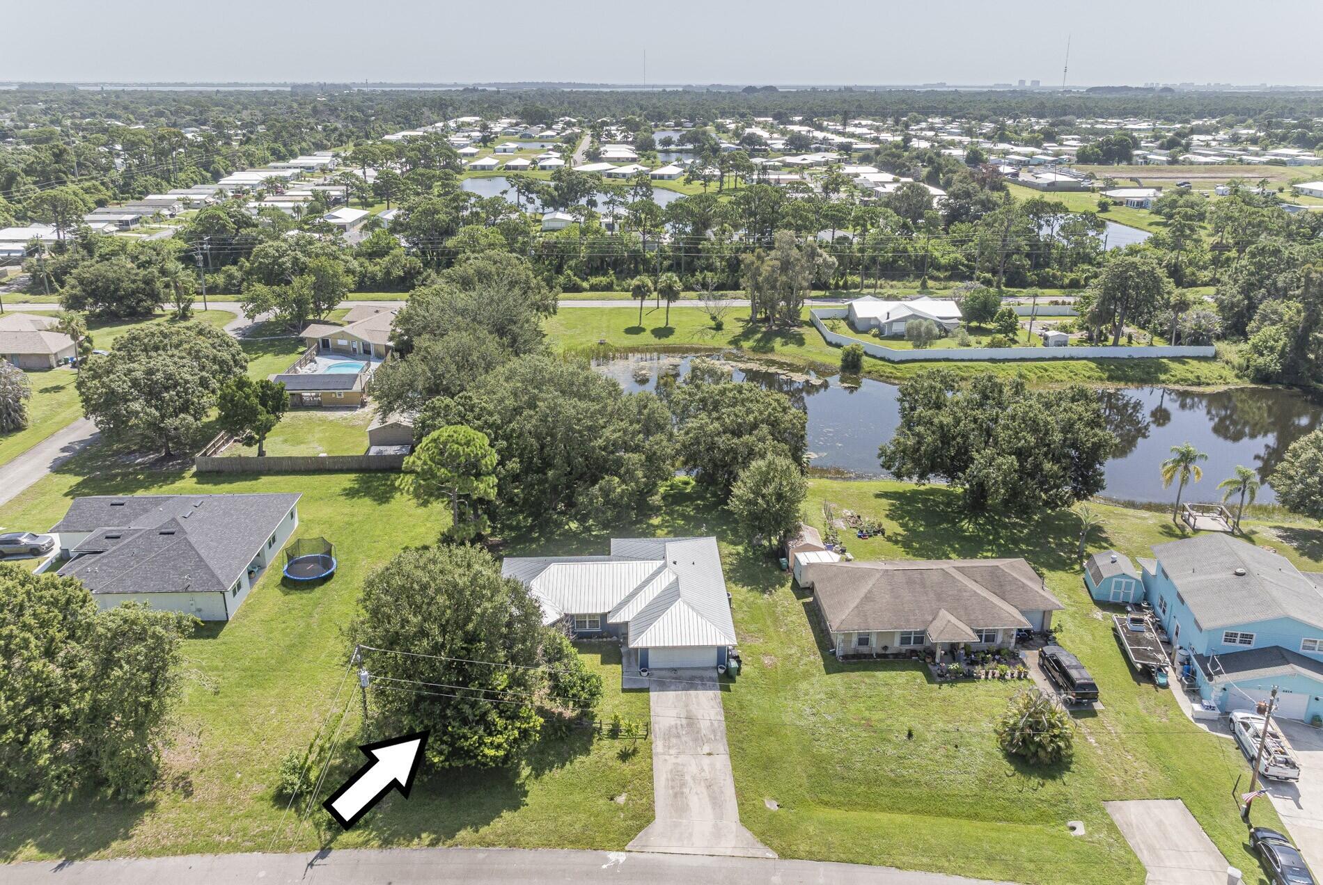 6704 Hulda Dr, Fort Pierce, FL 34951 photo