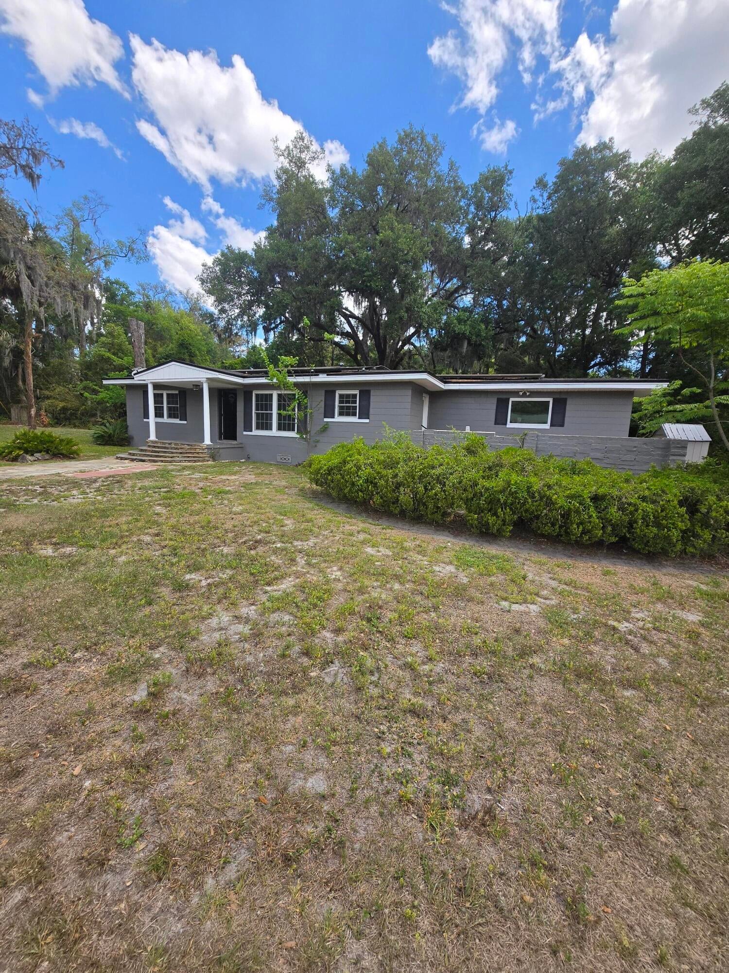 8305 Hogan Rd, Jacksonville, FL 32216