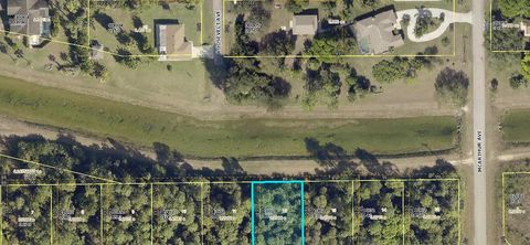 Single Family Residence in Lehigh Acres FL 935 Asther Street.jpg