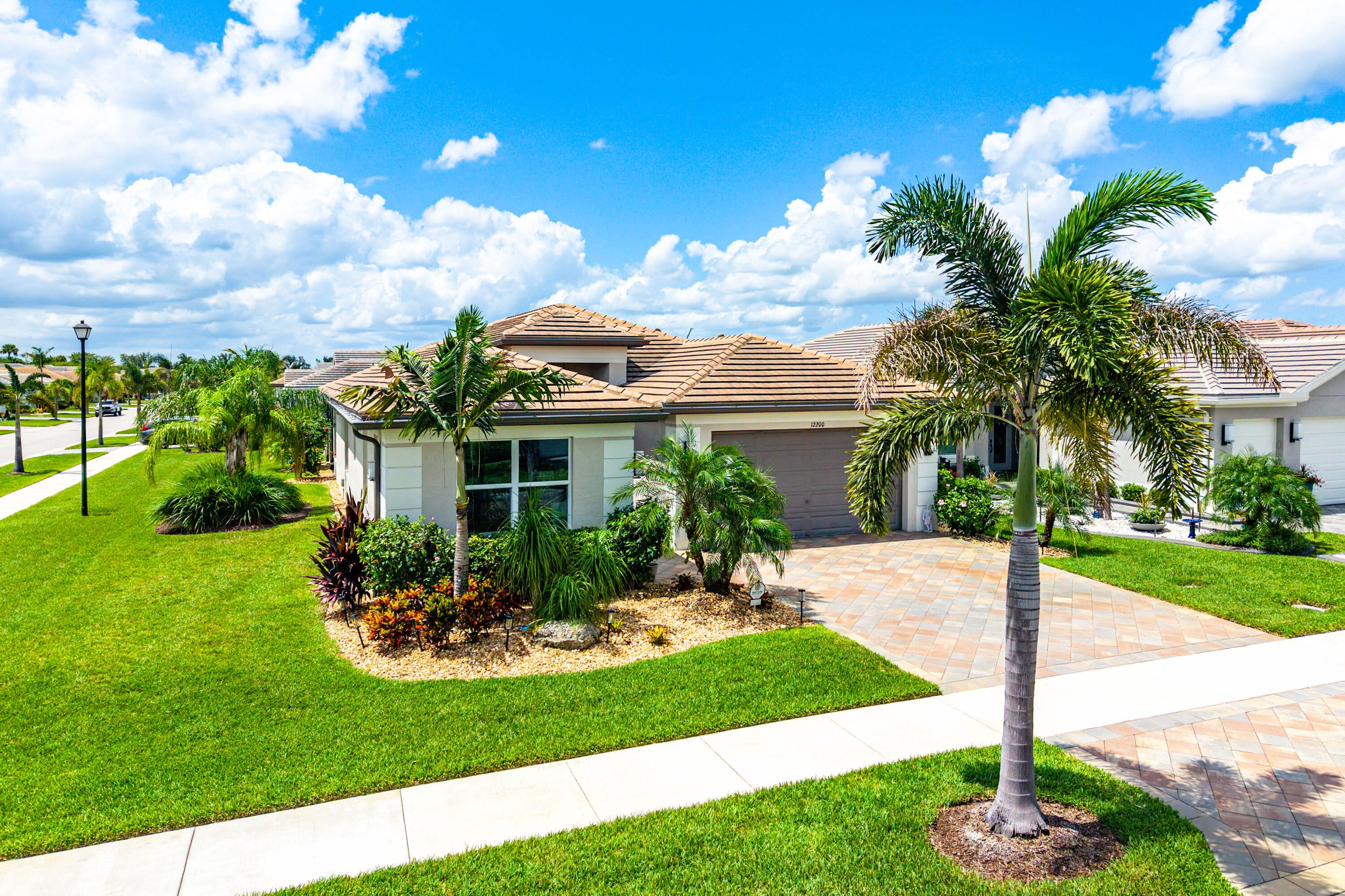 12200 Sandpiper Way, Port Saint Lucie, FL 34987
