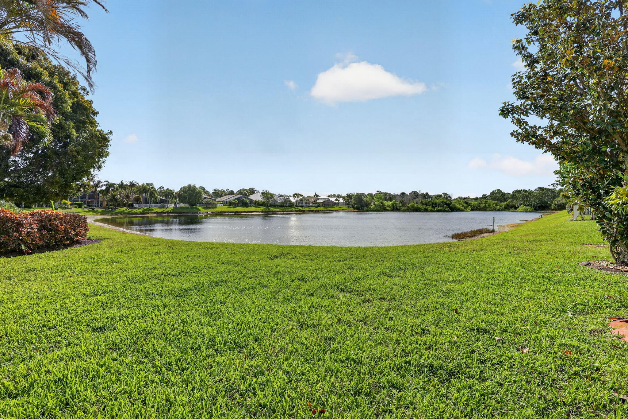 1021 SE Westminster Pl, Stuart, FL 34997 photo