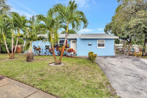 Single Family Residence in Deerfield Beach FL 400 SW 14th Pl.jpg
