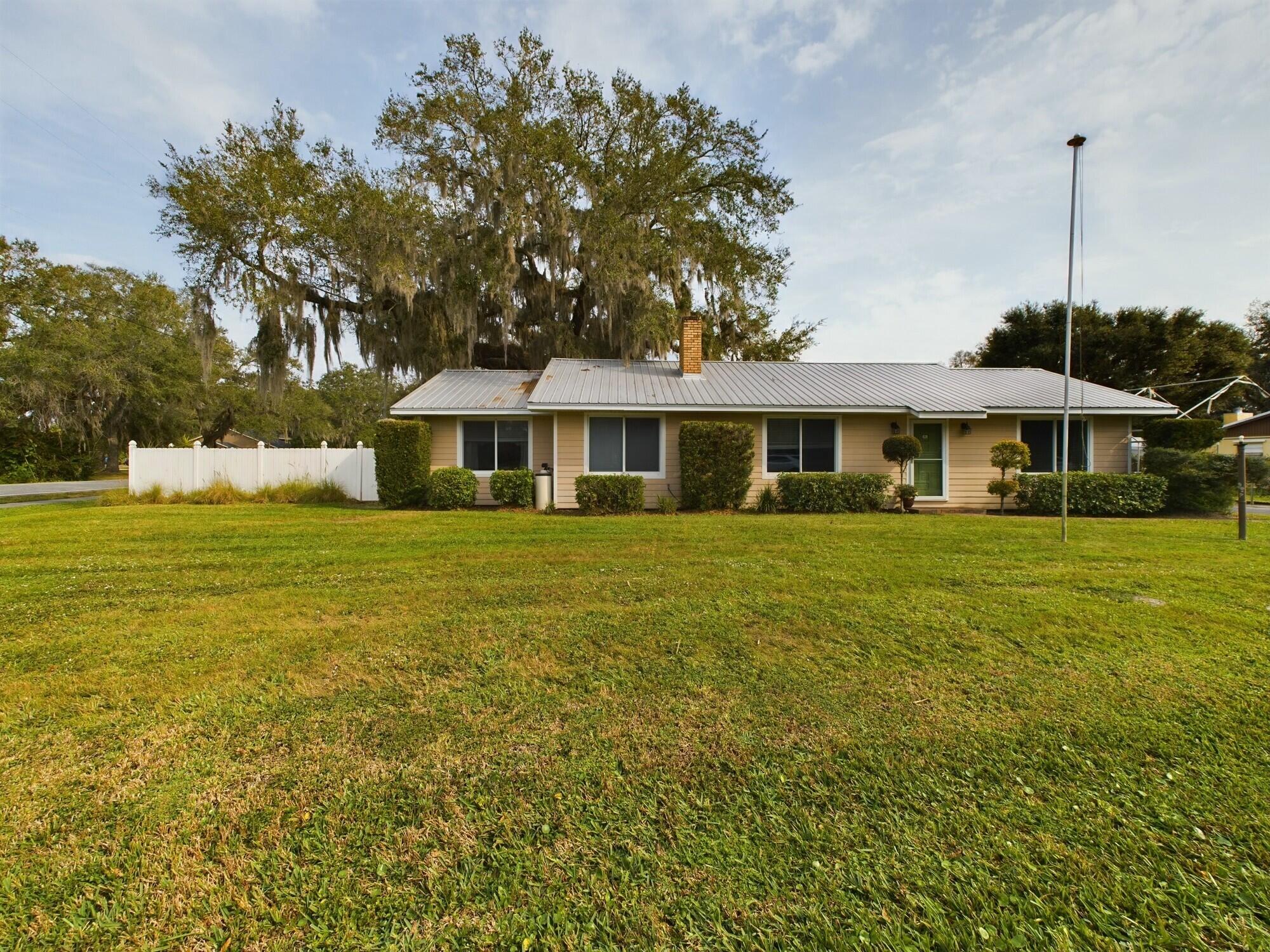 1517 7 Ave, Okeechobee, FL 34974