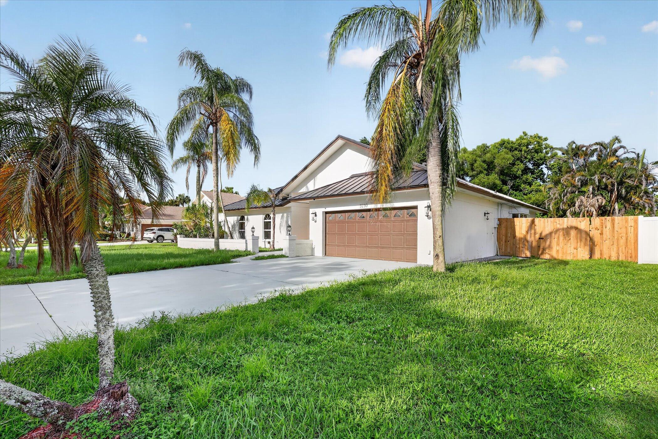 3230 Alexander Ct, Palm City, FL 34990 photo