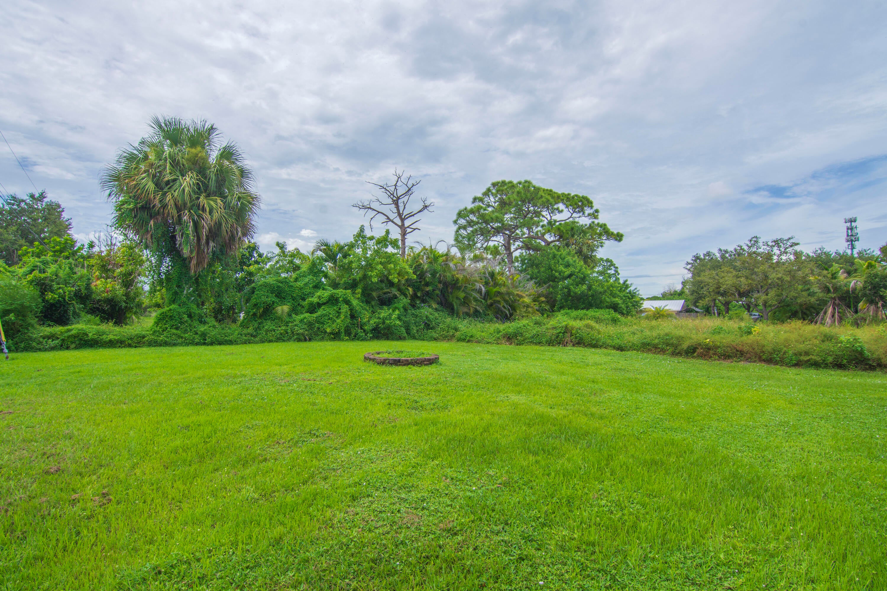 718 NE Perch Ln, Port Saint Lucie, FL 34983 photo