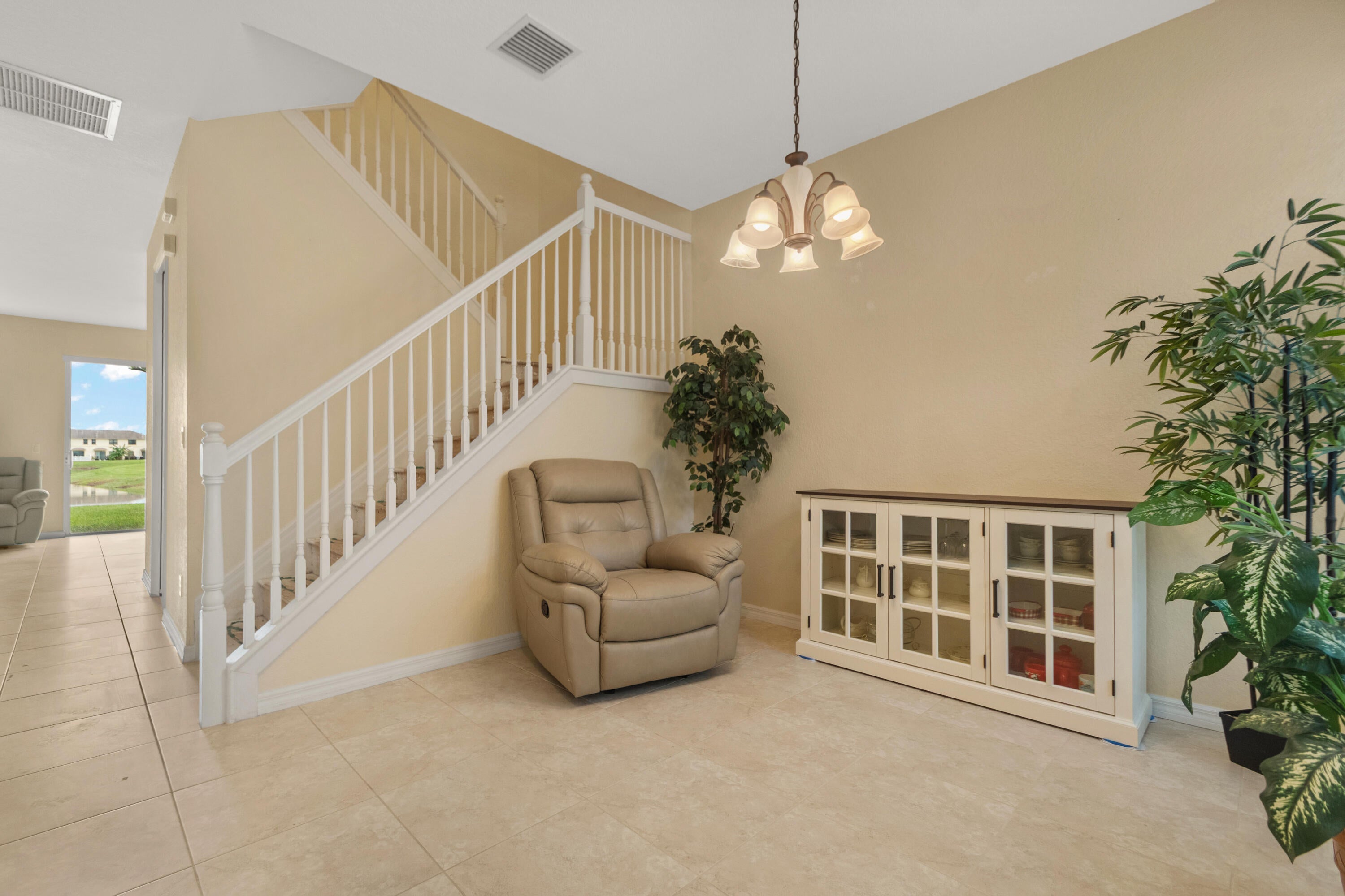 9954 E Villa Cir, Vero Beach, FL 32966 photo