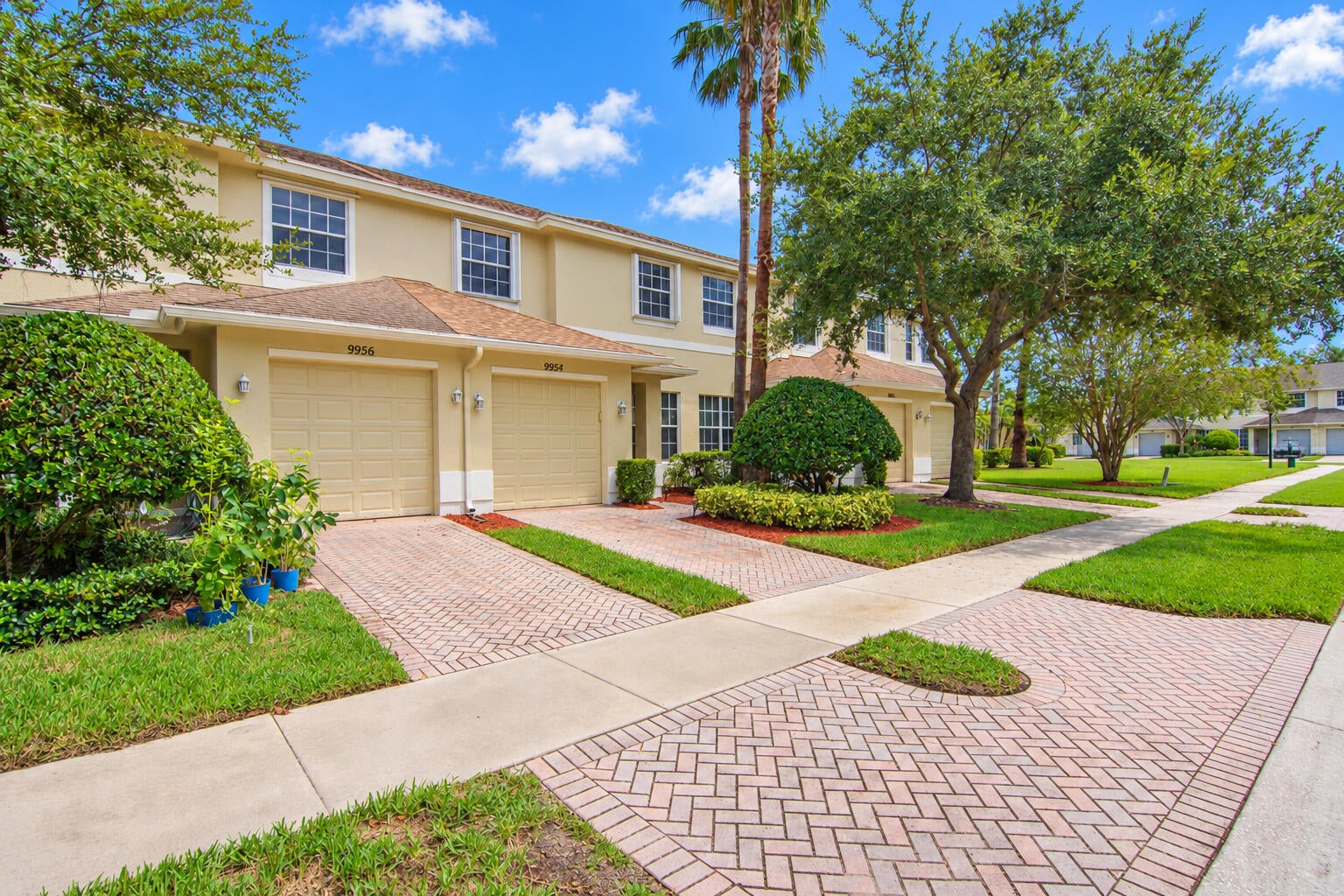 9954 E Villa Cir, Vero Beach, FL 32966 photo