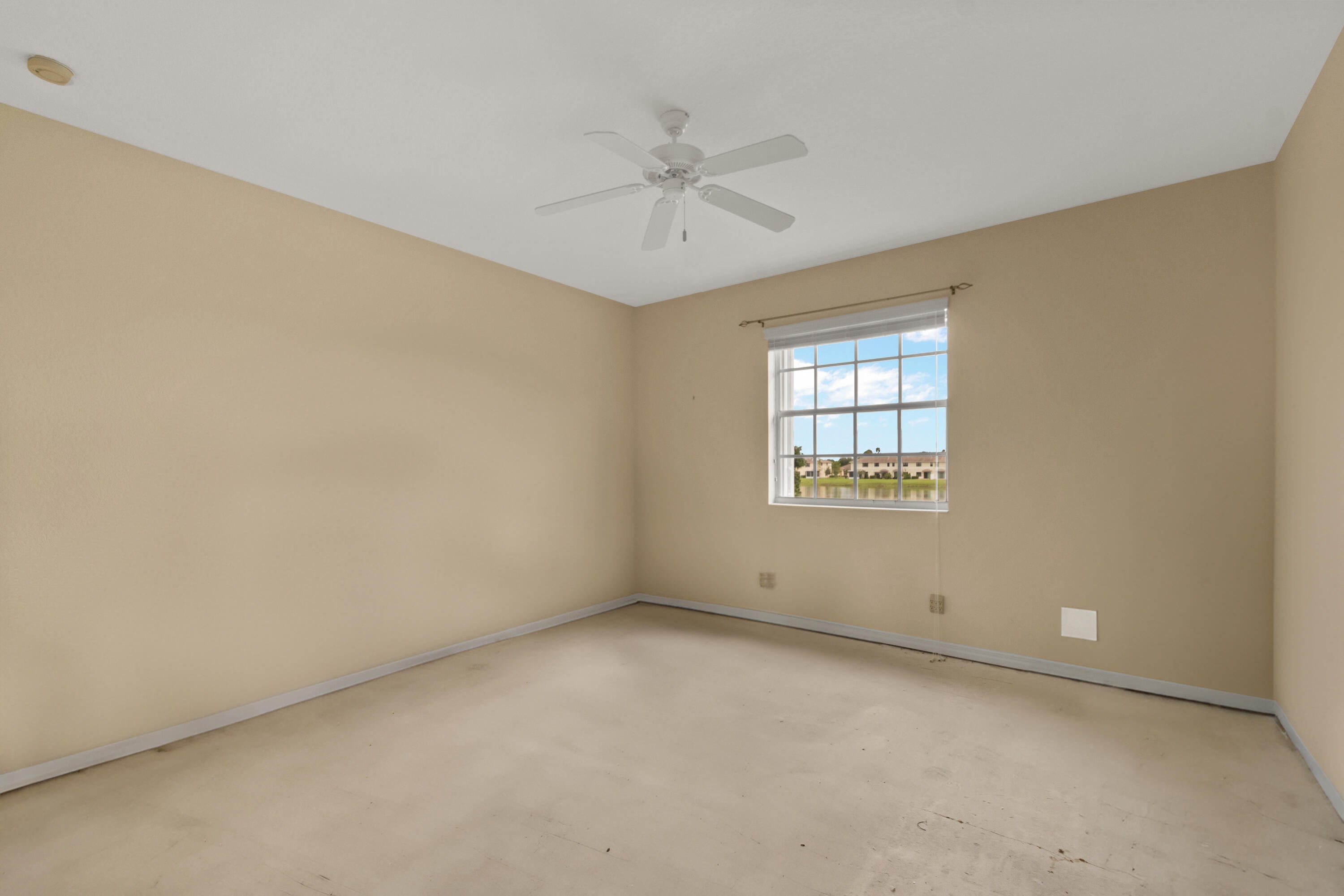 9954 E Villa Cir, Vero Beach, FL 32966 photo