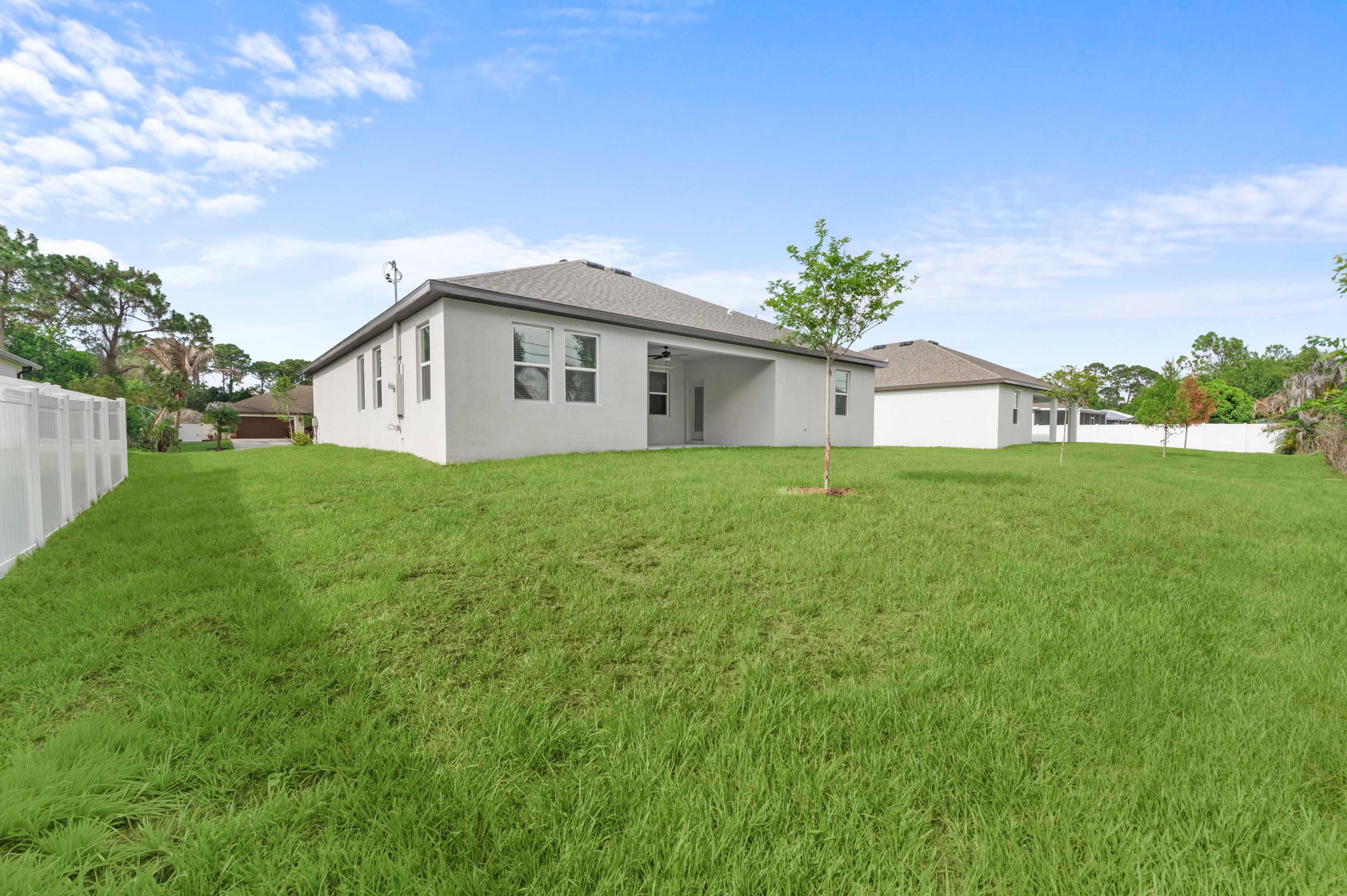 1079 SW Placetas Ave, Port Saint Lucie, FL 34953 photo