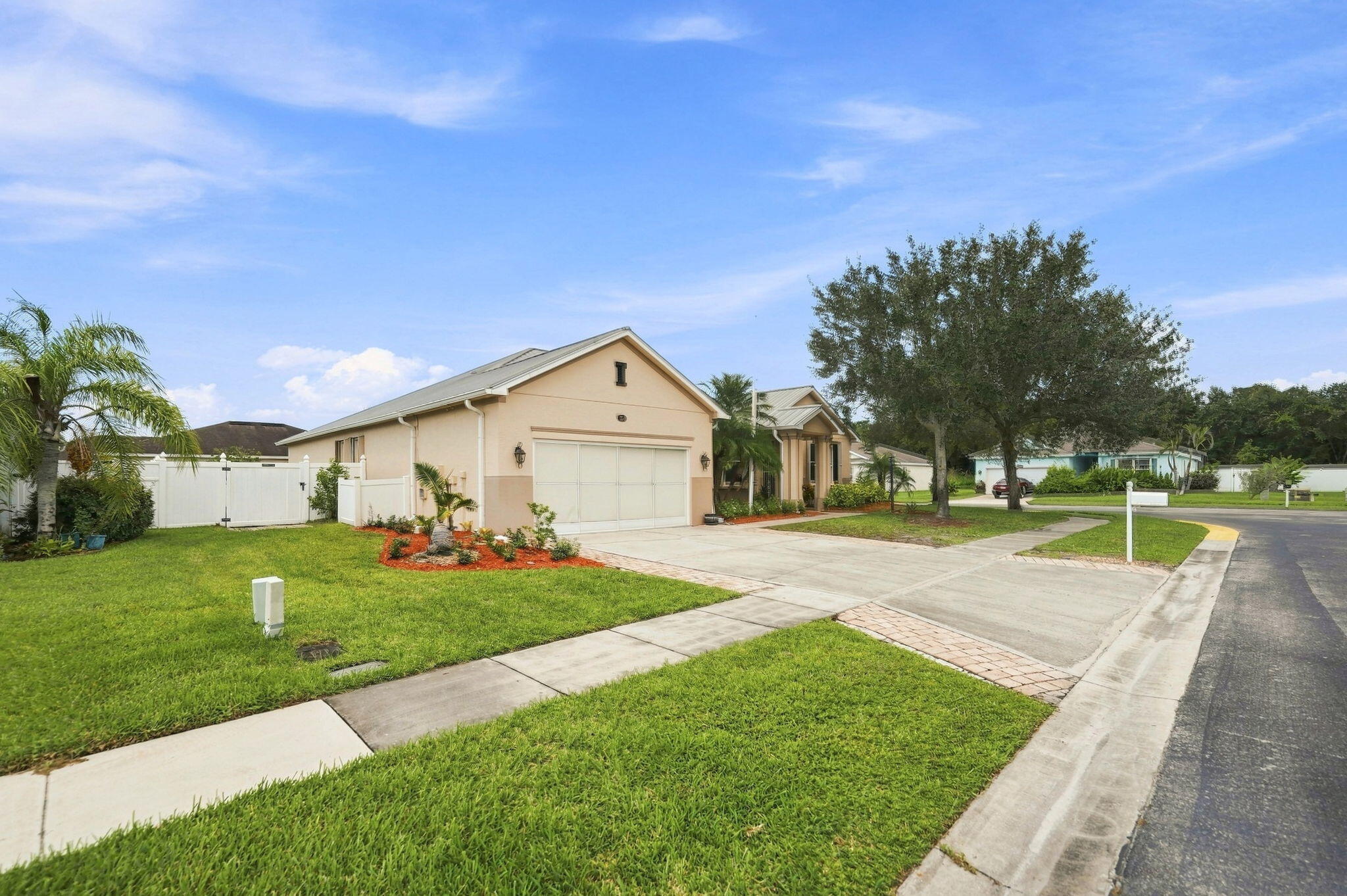 100 Salazar Ln, Sebastian, FL 32958 photo