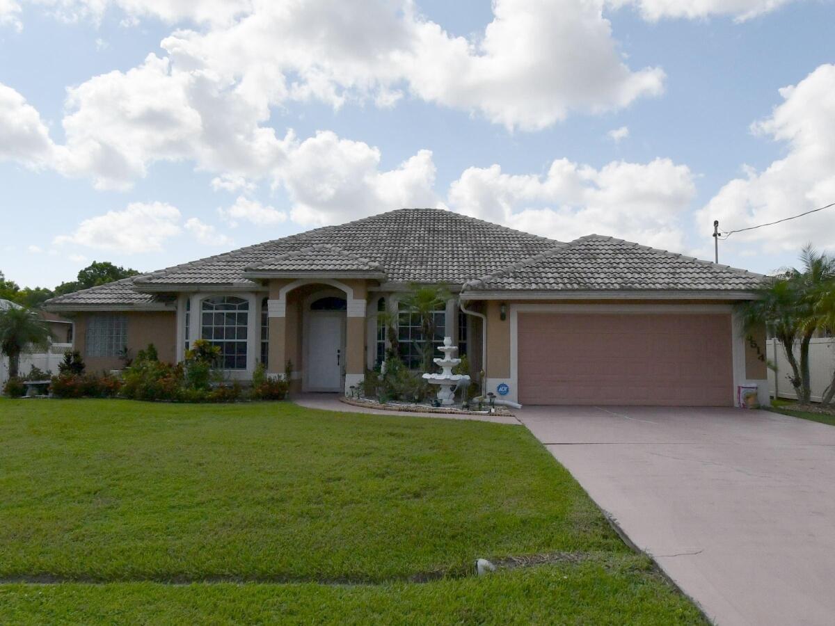 5514 Whitecap Rd, Port Saint Lucie, FL 34986