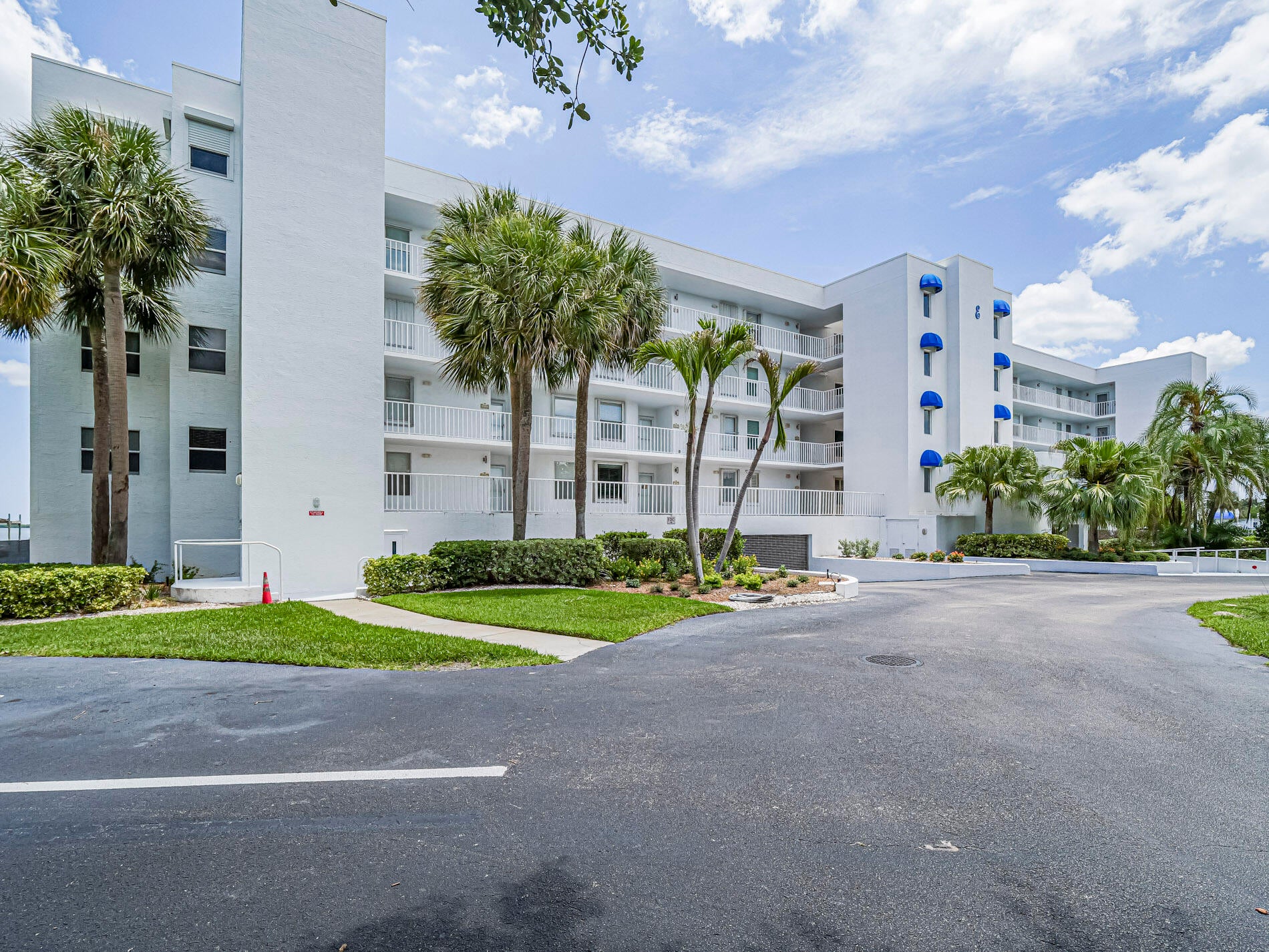 6005 River Run Dr, Sebastian, FL 32958 photo