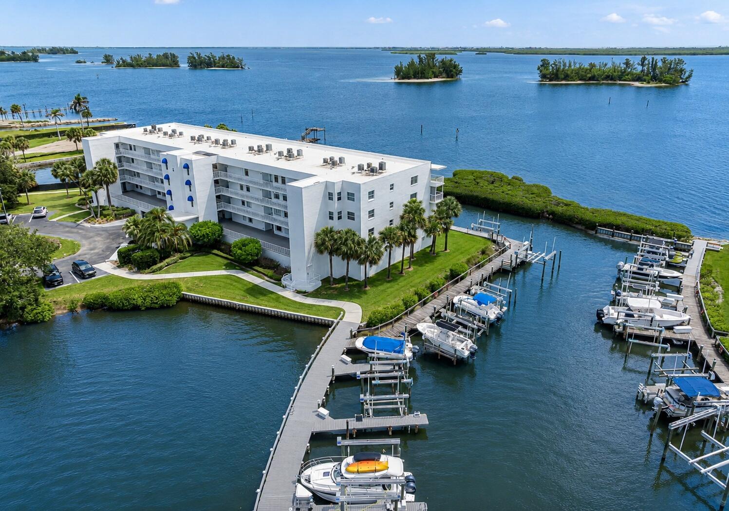6005 River Run Dr, Sebastian, FL 32958 photo